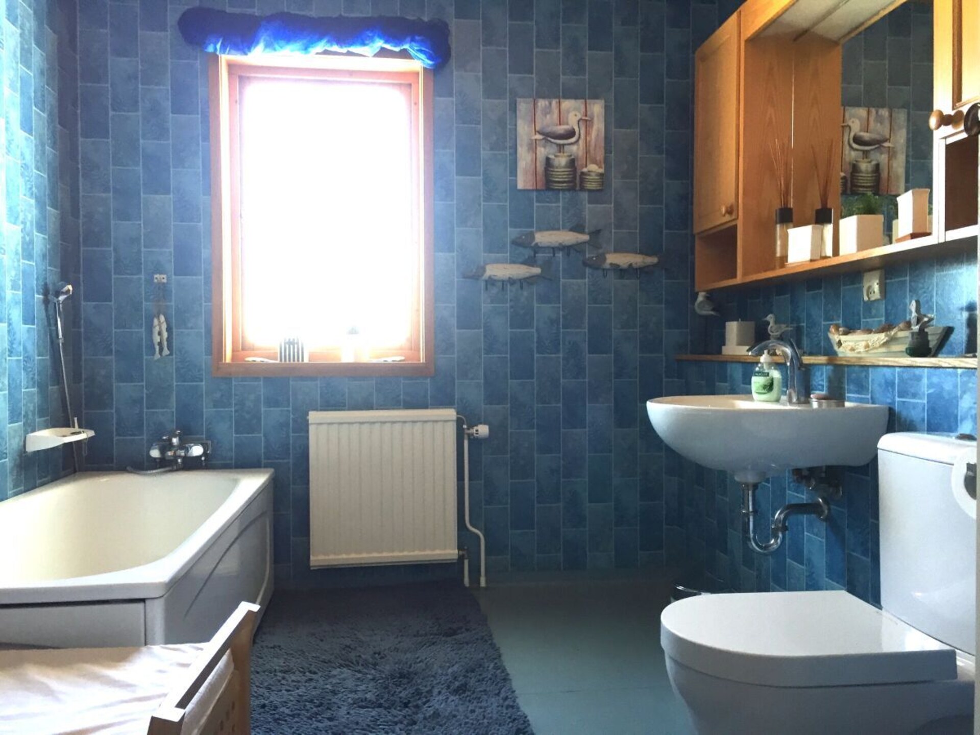 Ruim Zweeds vakantiehuis met sauna, speeltuin en bootjes aan het meer - foto 27