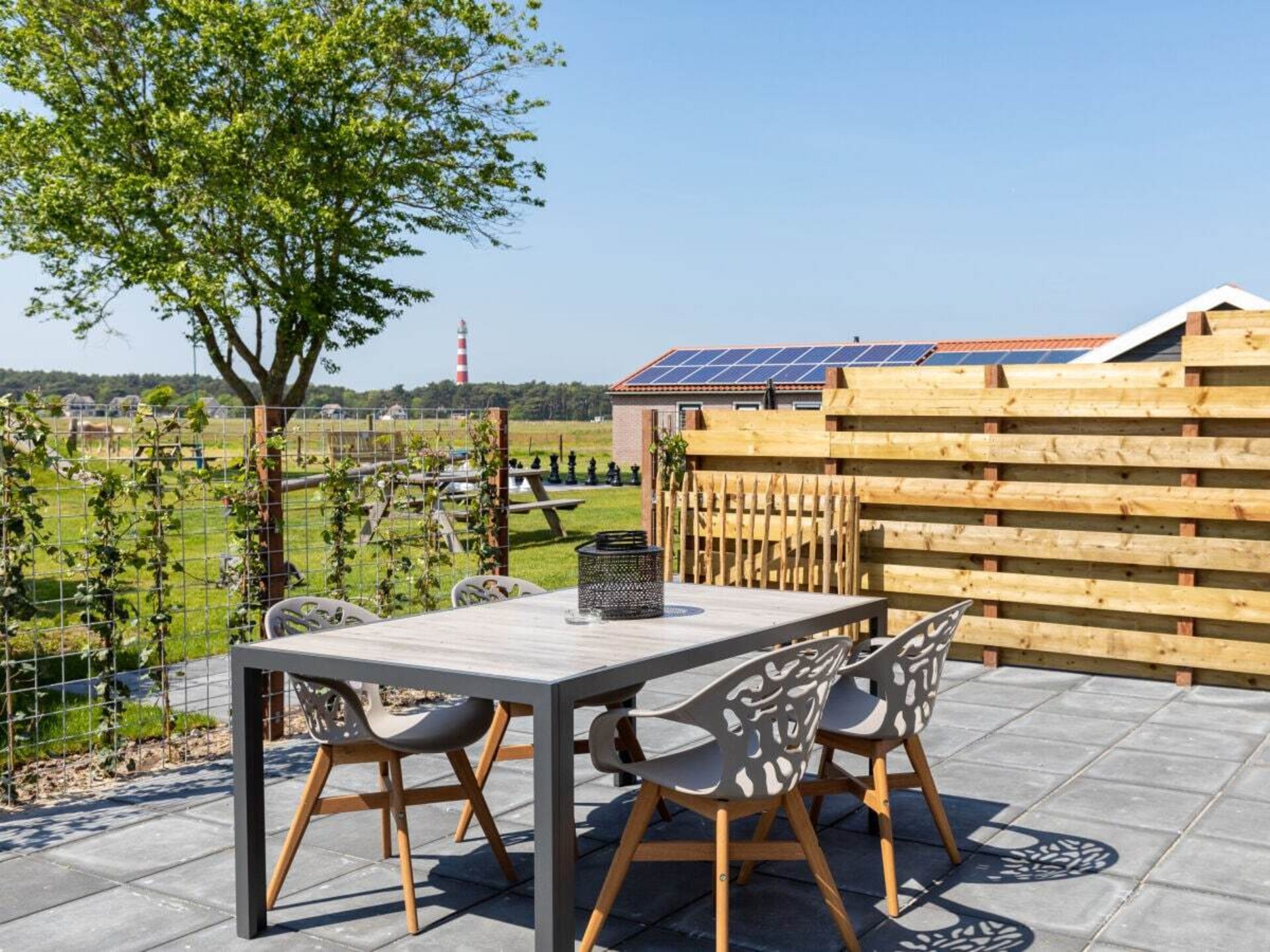 Authentiek vakantiehuis met bubbelbad en open haard in Hollum - foto 12