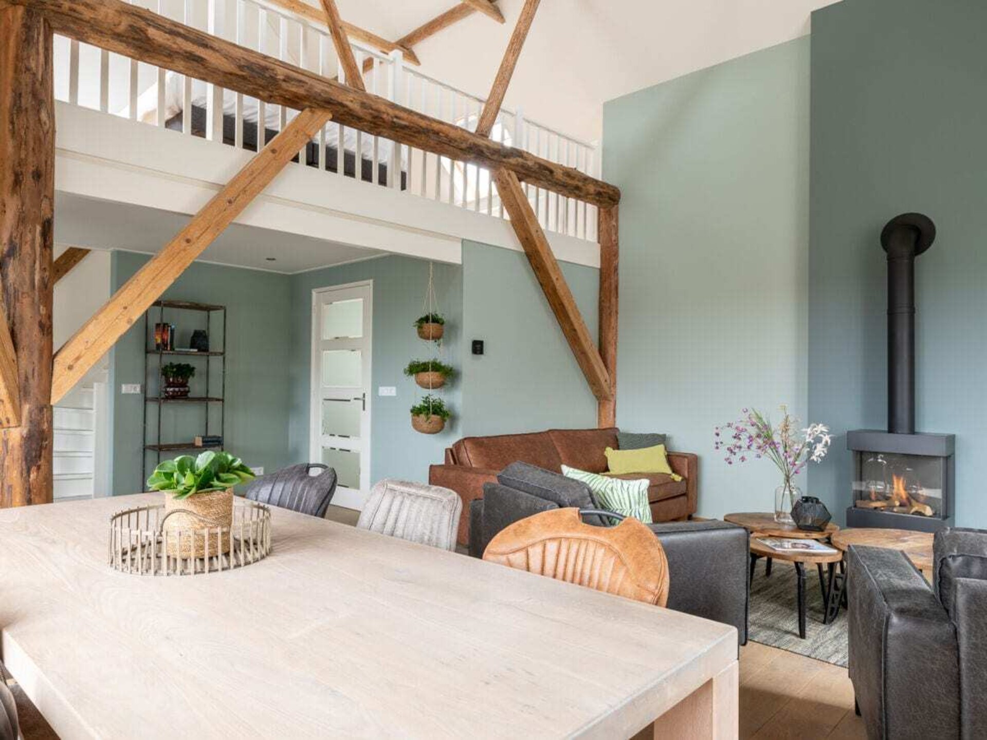 Authentiek vakantiehuis met bubbelbad en open haard in Hollum - foto 17
