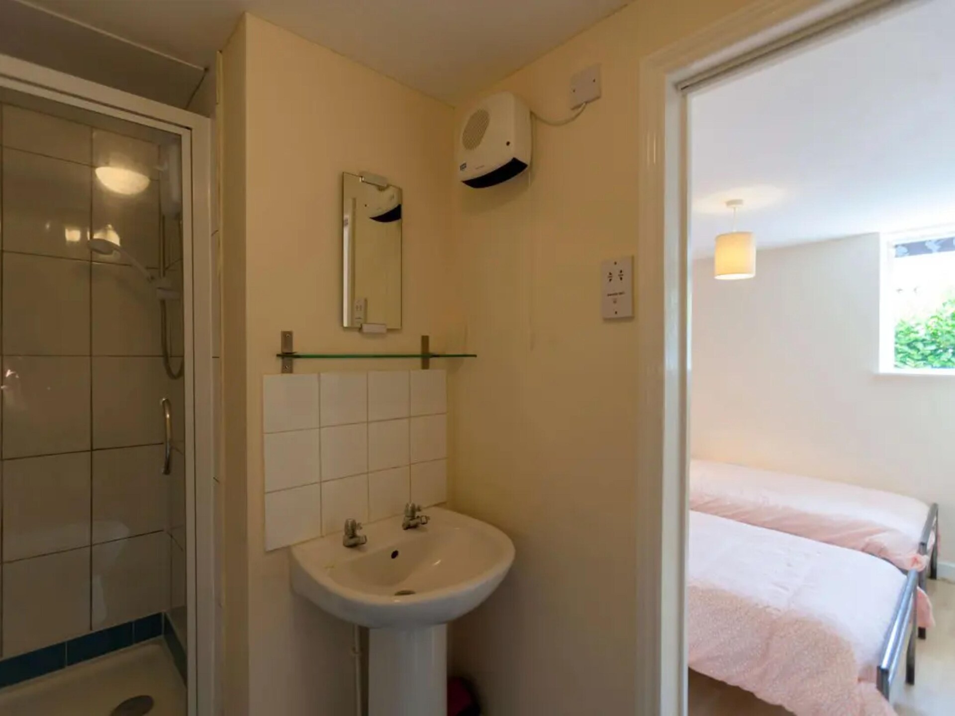 Knusse blokhut met jacuzzi in de Kent Downs voor 3 personen - foto 8