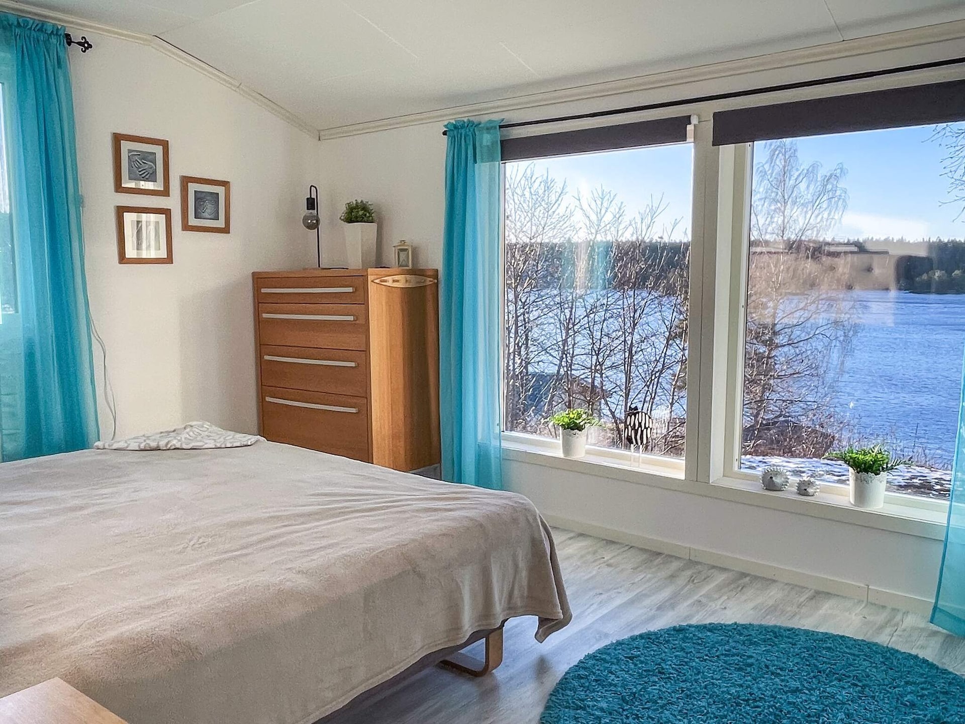 Vrijstaand vakantiehuis met magisch uitzicht op het meer bij Gamleby - foto 38