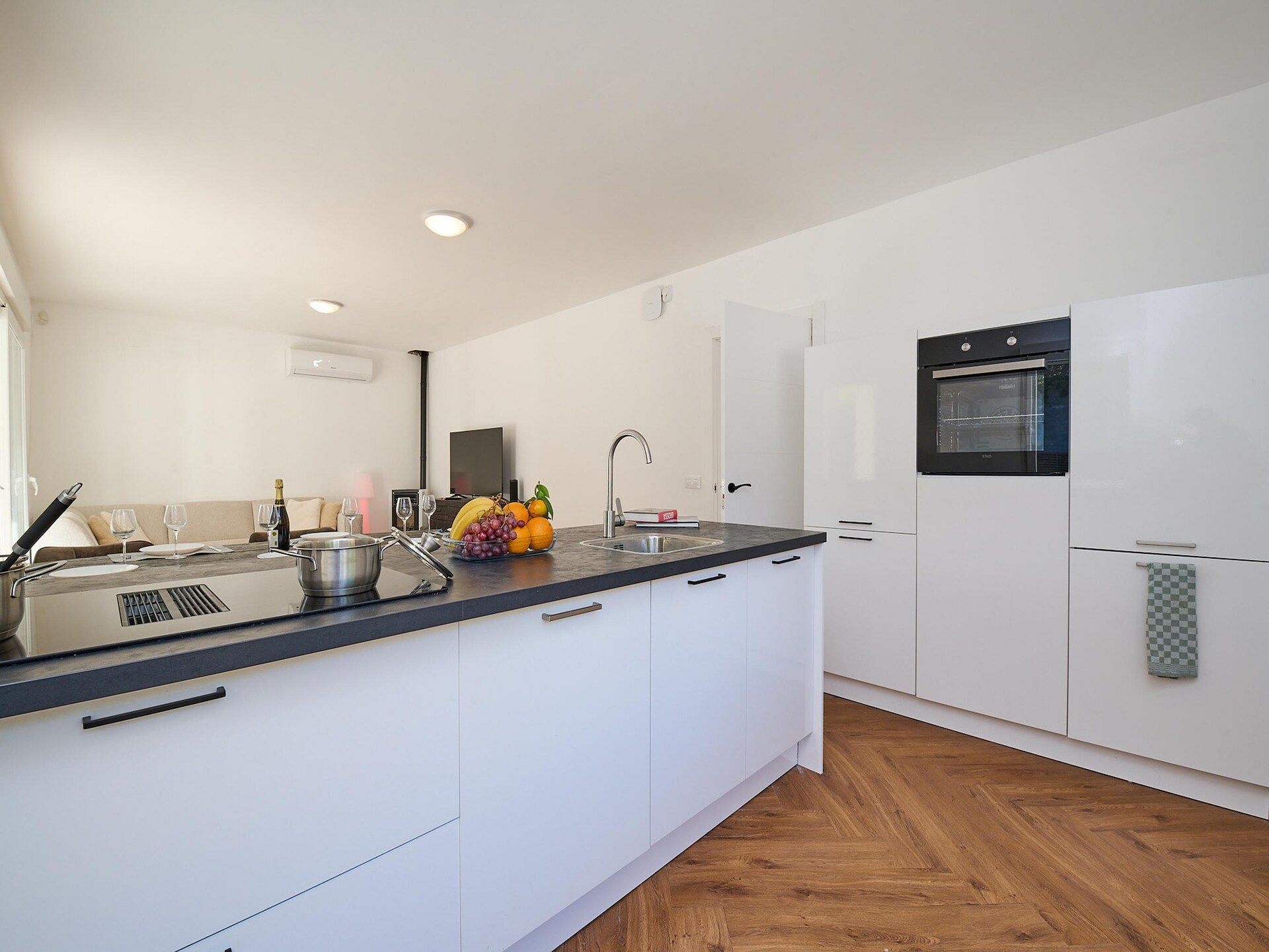 6-persoons moderne villa met privézwembad in Vidreres - foto 13