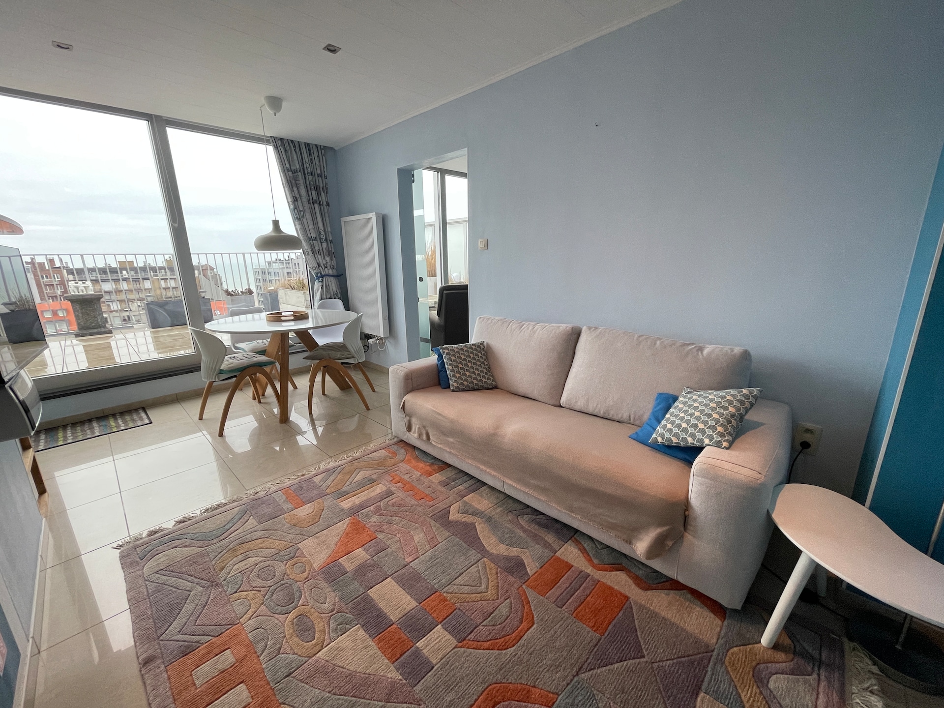 Lichtrijk 4-persoons dakappartement met zeezicht in Nieuwpoort - foto 1