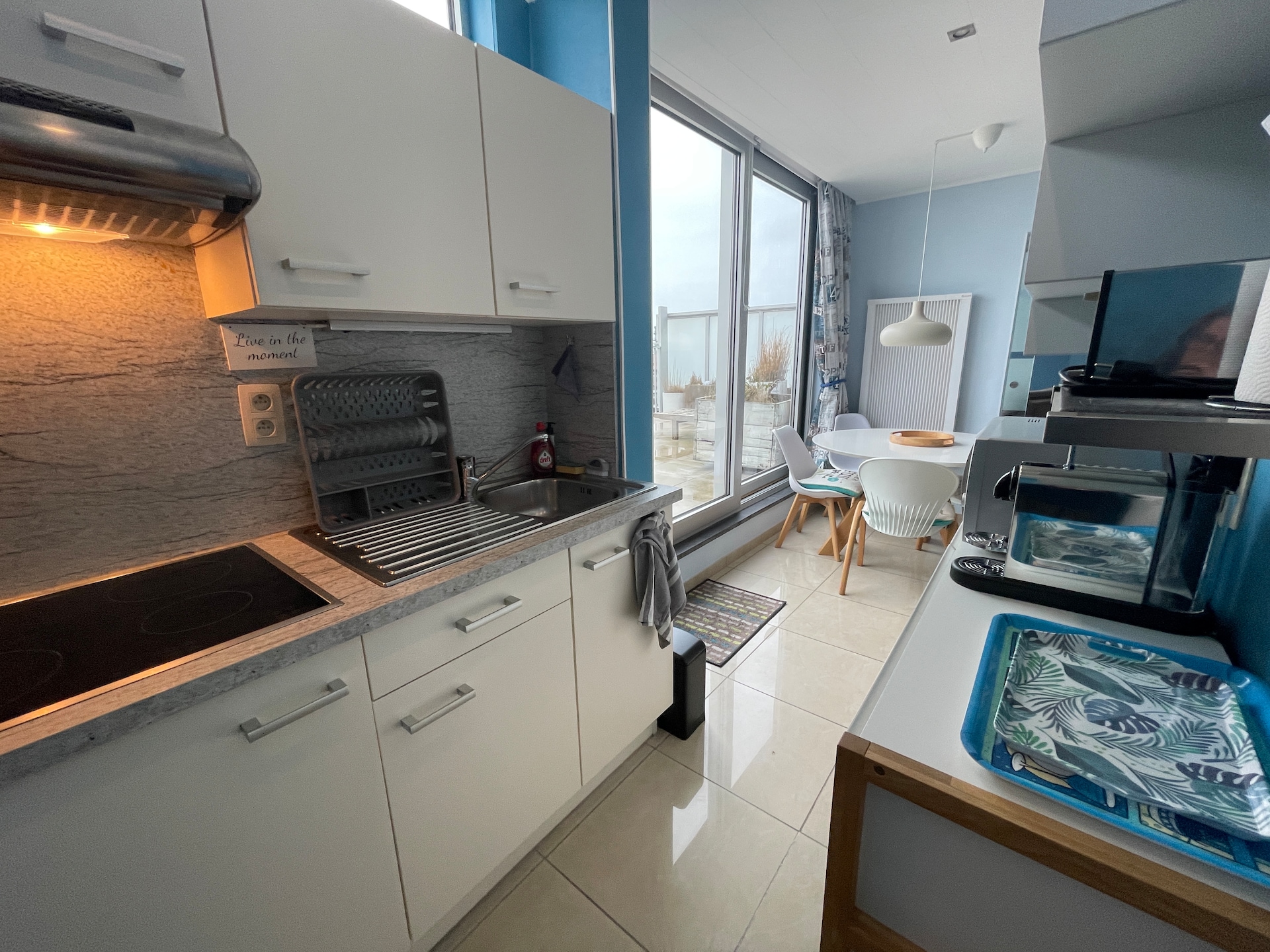 Lichtrijk 4-persoons dakappartement met zeezicht in Nieuwpoort - foto 2