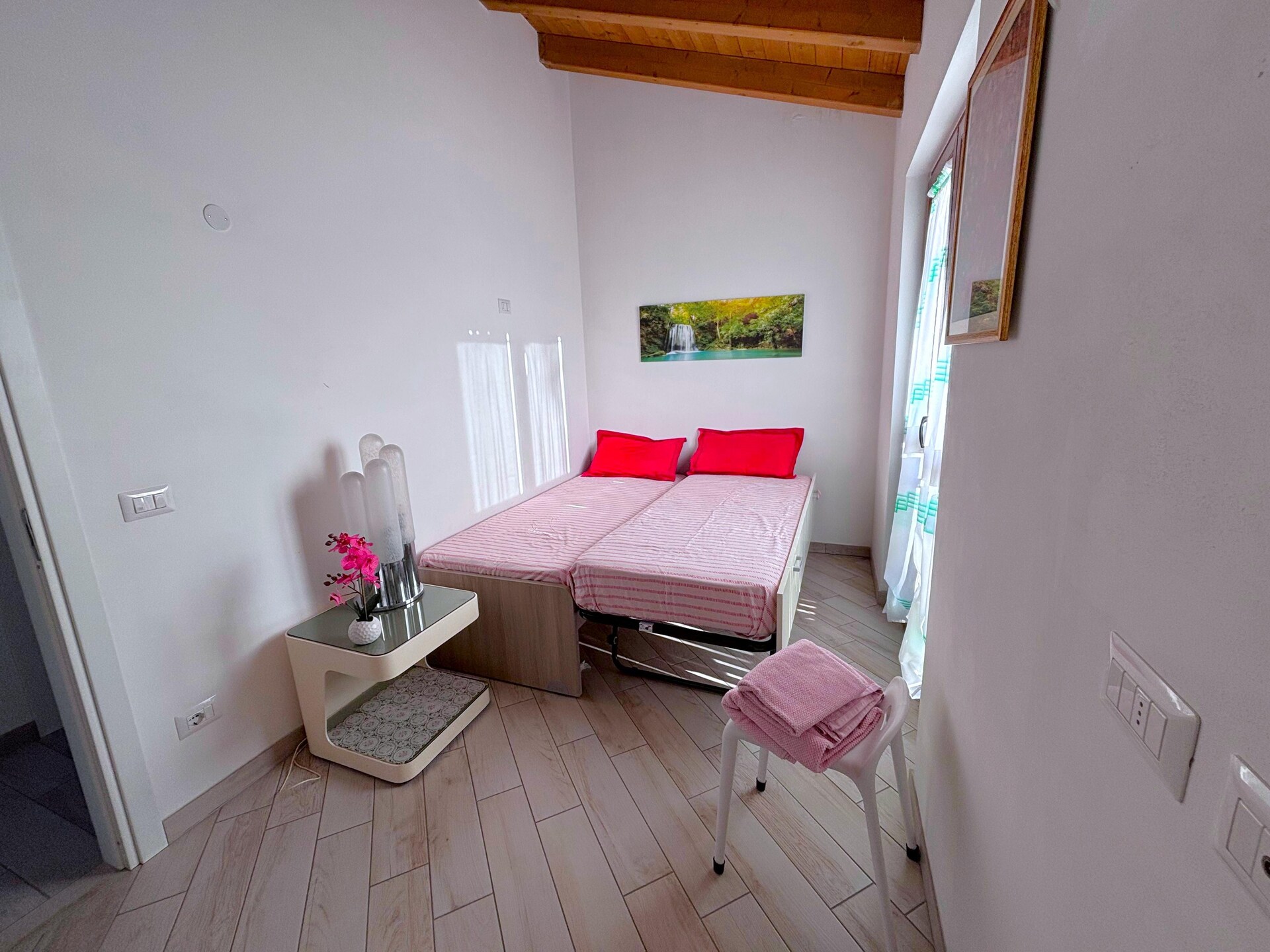 Centraal gelegen appartement in Brezzo di Bedero voor 4 personen - foto 11