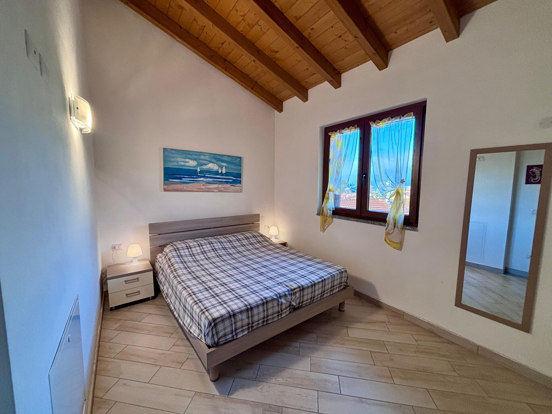 Centraal gelegen appartement in Brezzo di Bedero voor 4 personen - foto 3