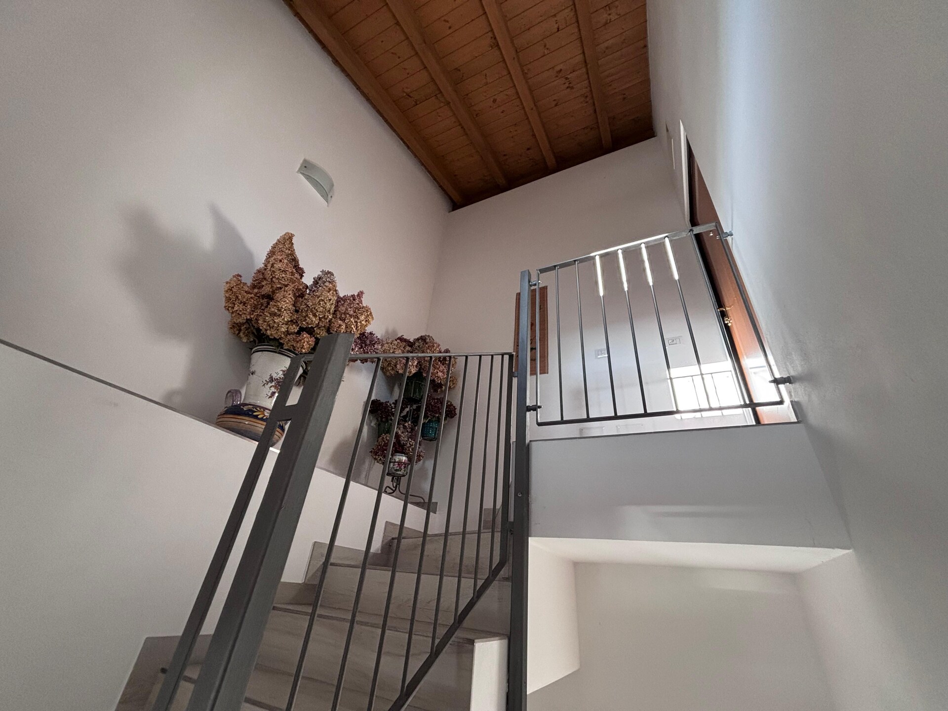Centraal gelegen appartement in Brezzo di Bedero voor 4 personen - foto 10