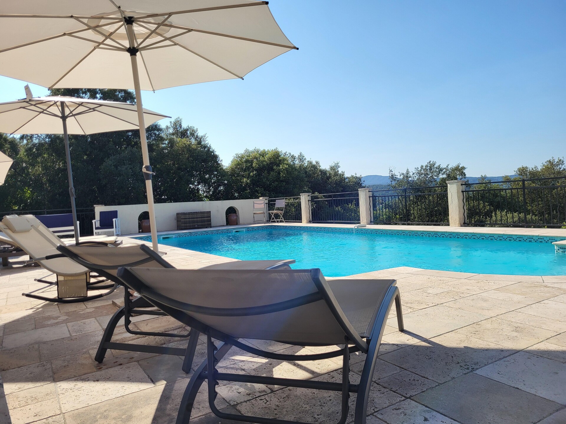 Villa Christine: panoramisch uitzicht en rust aan de rand van Carcès - foto 21