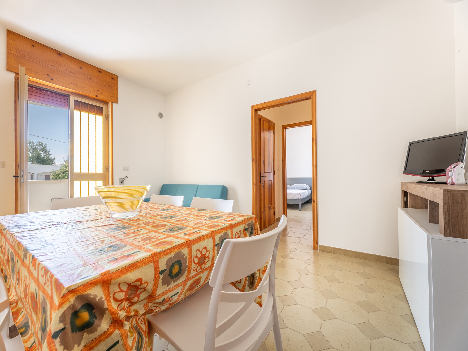 Zonovergoten vakantiehuis op 450 meter van het strand in Marina di Mancaversa - foto 3
