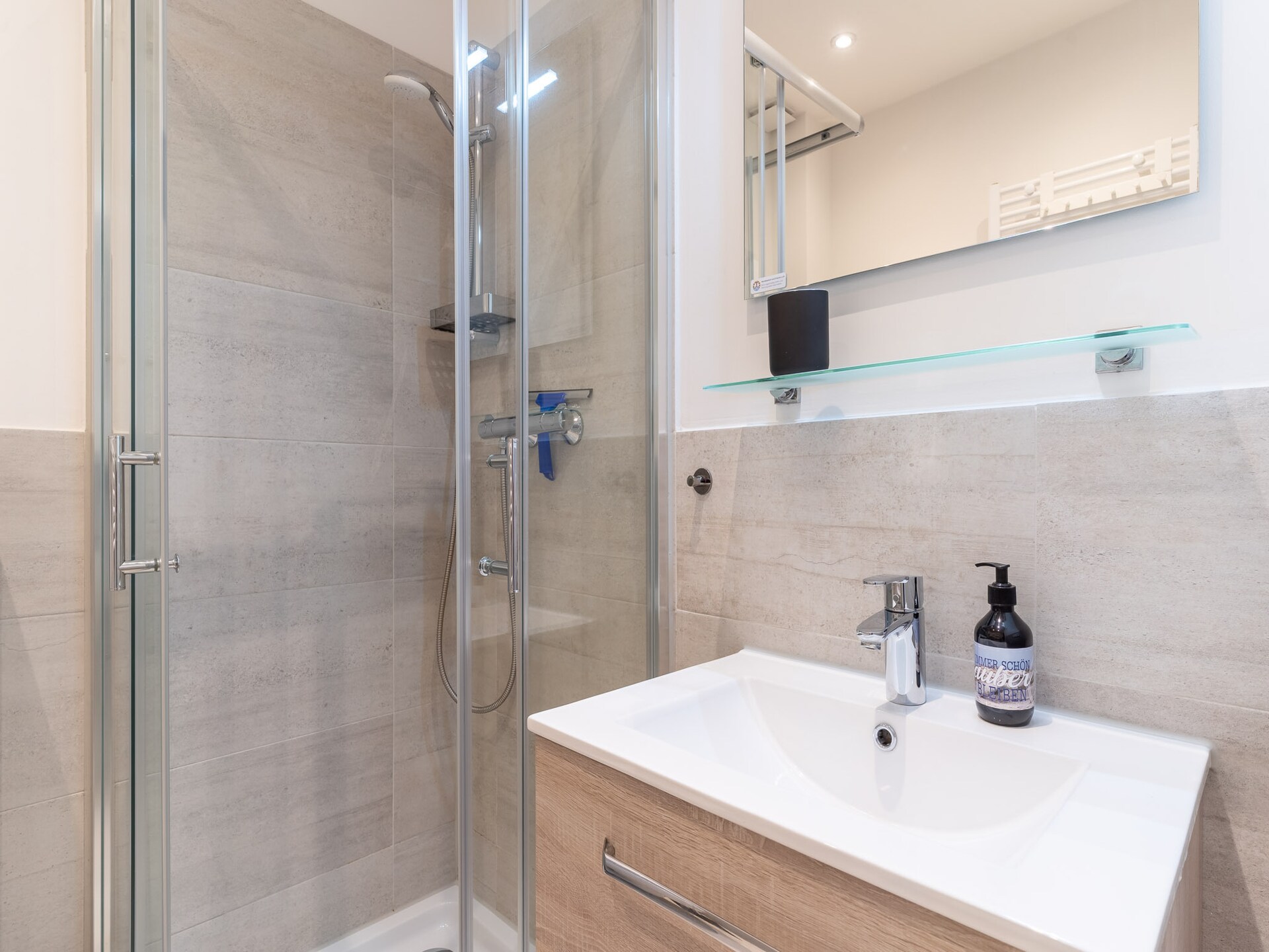 Modern appartement met balkon, wifi en hond nabij strand St. Peter-Ording - foto 17