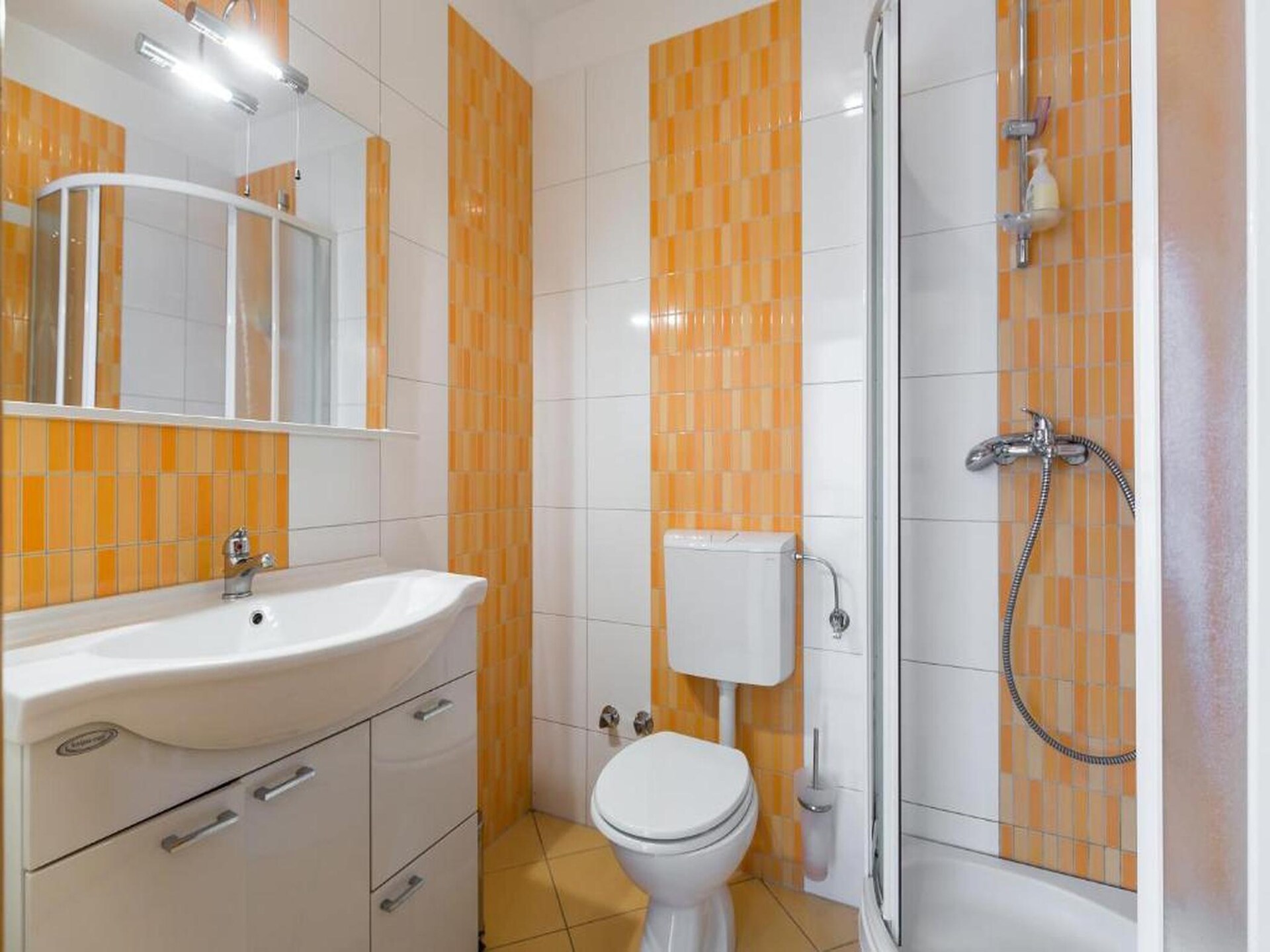 Op 300 m van het strand: sfeervol appartement in Obrovac - foto 6