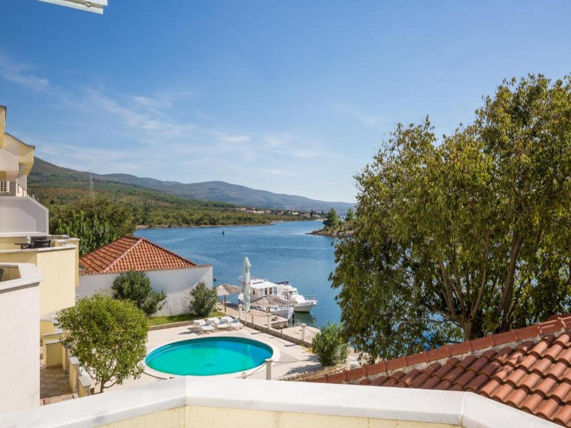 Op 300 m van het strand: sfeervol appartement in Obrovac - foto 20