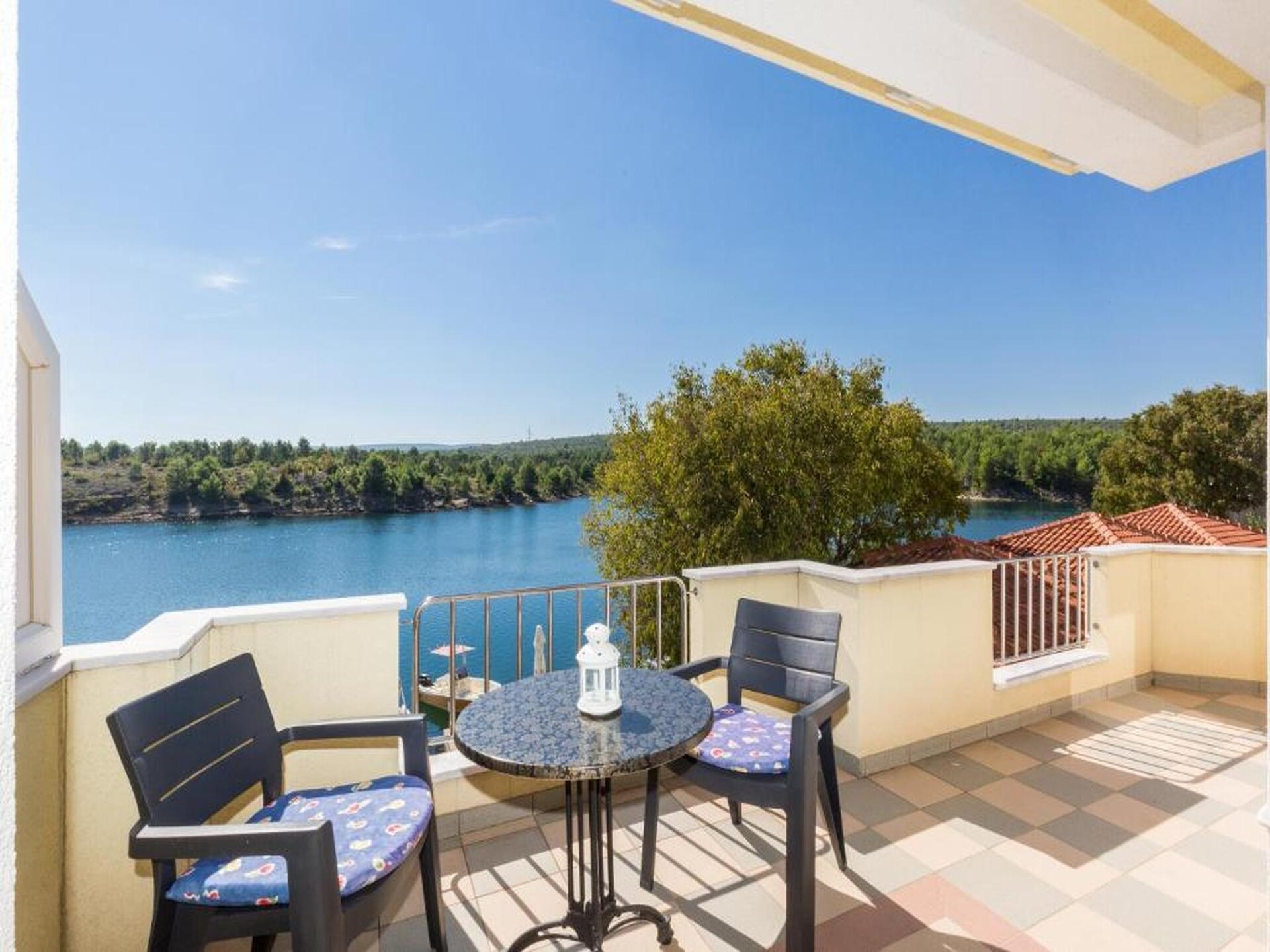 Op 300 m van het strand: appartement met privézwembad in Obrovac · 3 pers. - foto 4