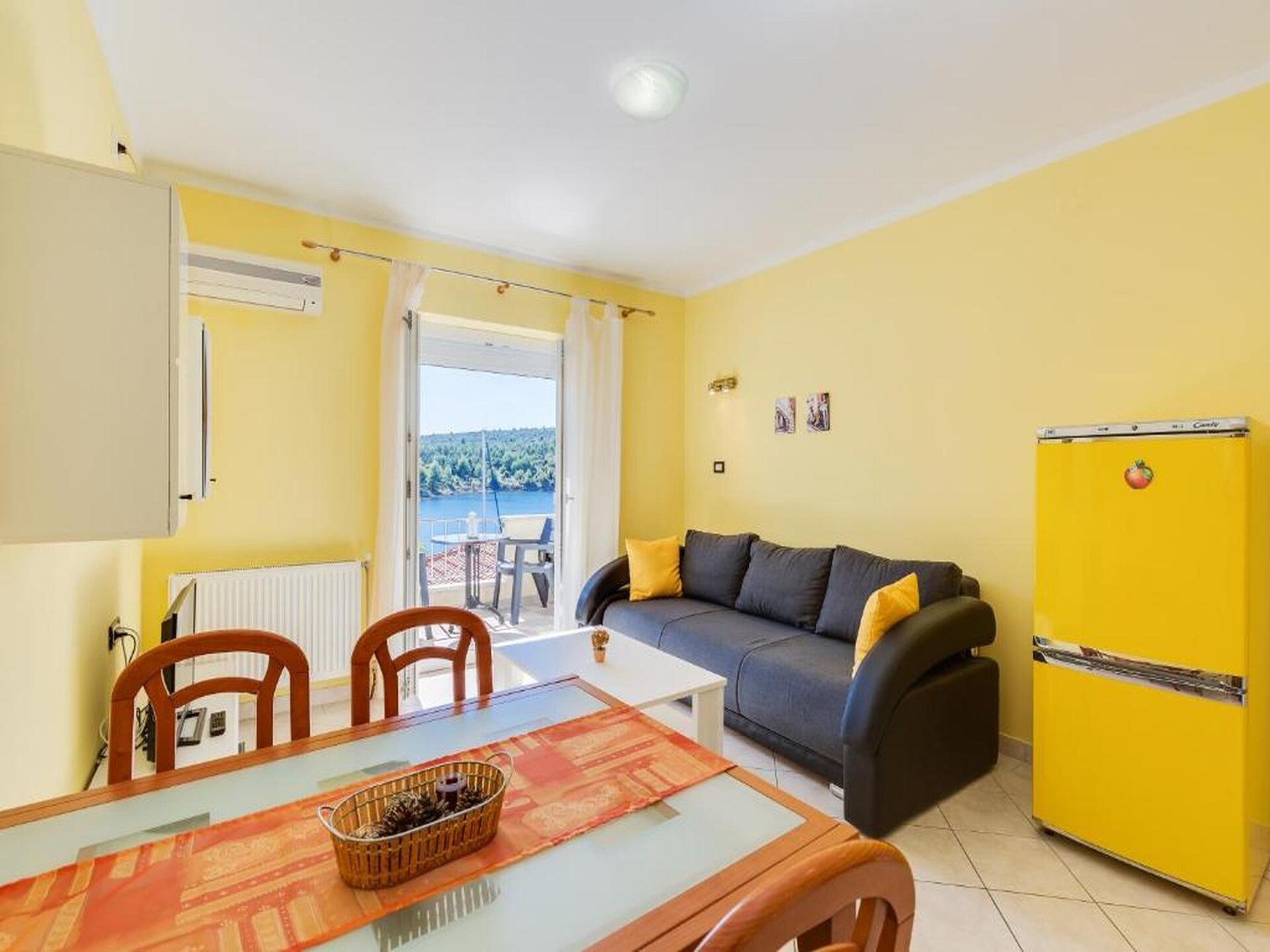 3-persoons appartement in Obrovac op 300 m van het strand - foto 2