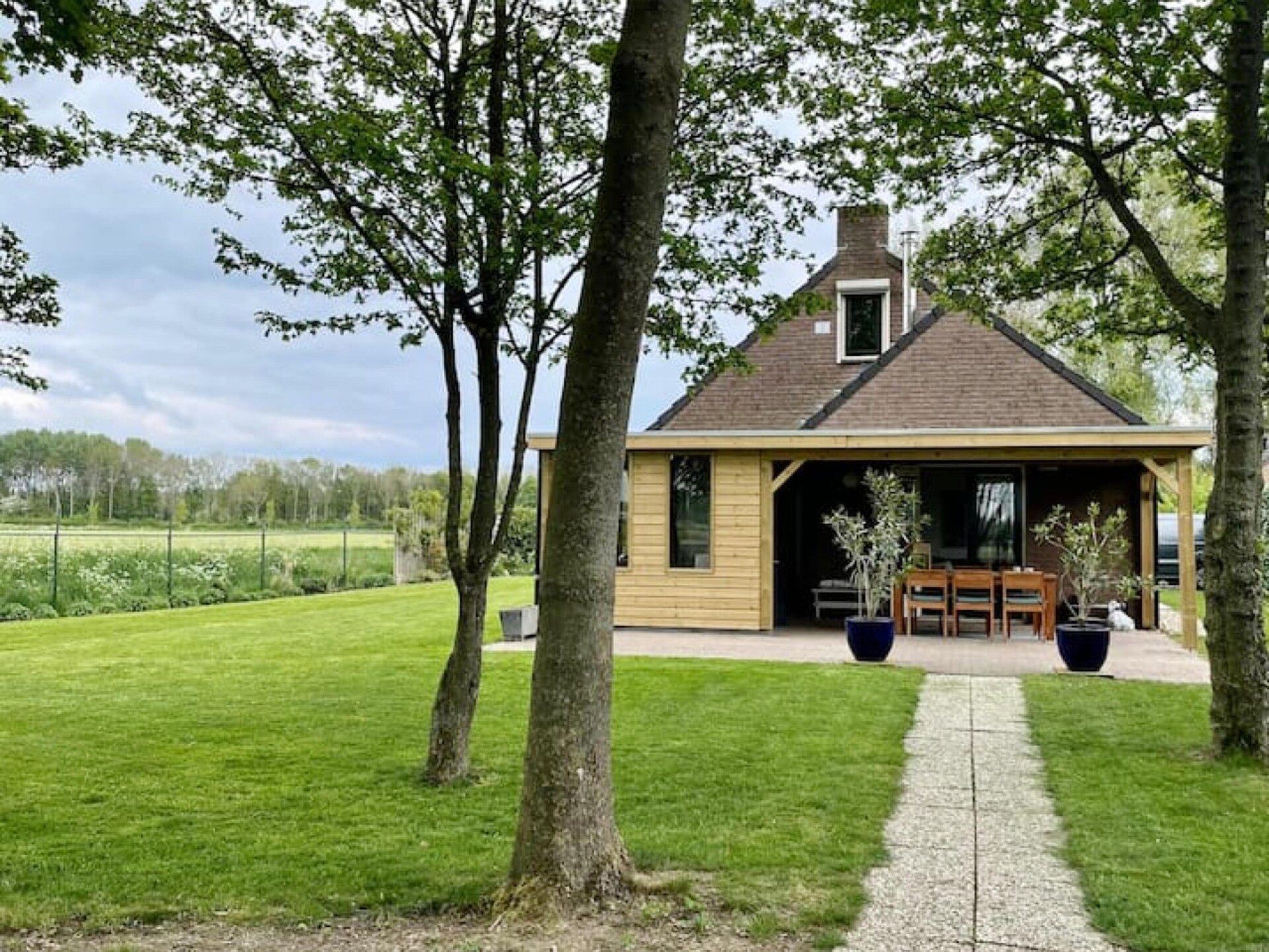 Vrijstaande bosbungalow voor 6 personen in het hart van het Land van Maas en Waal - foto 16