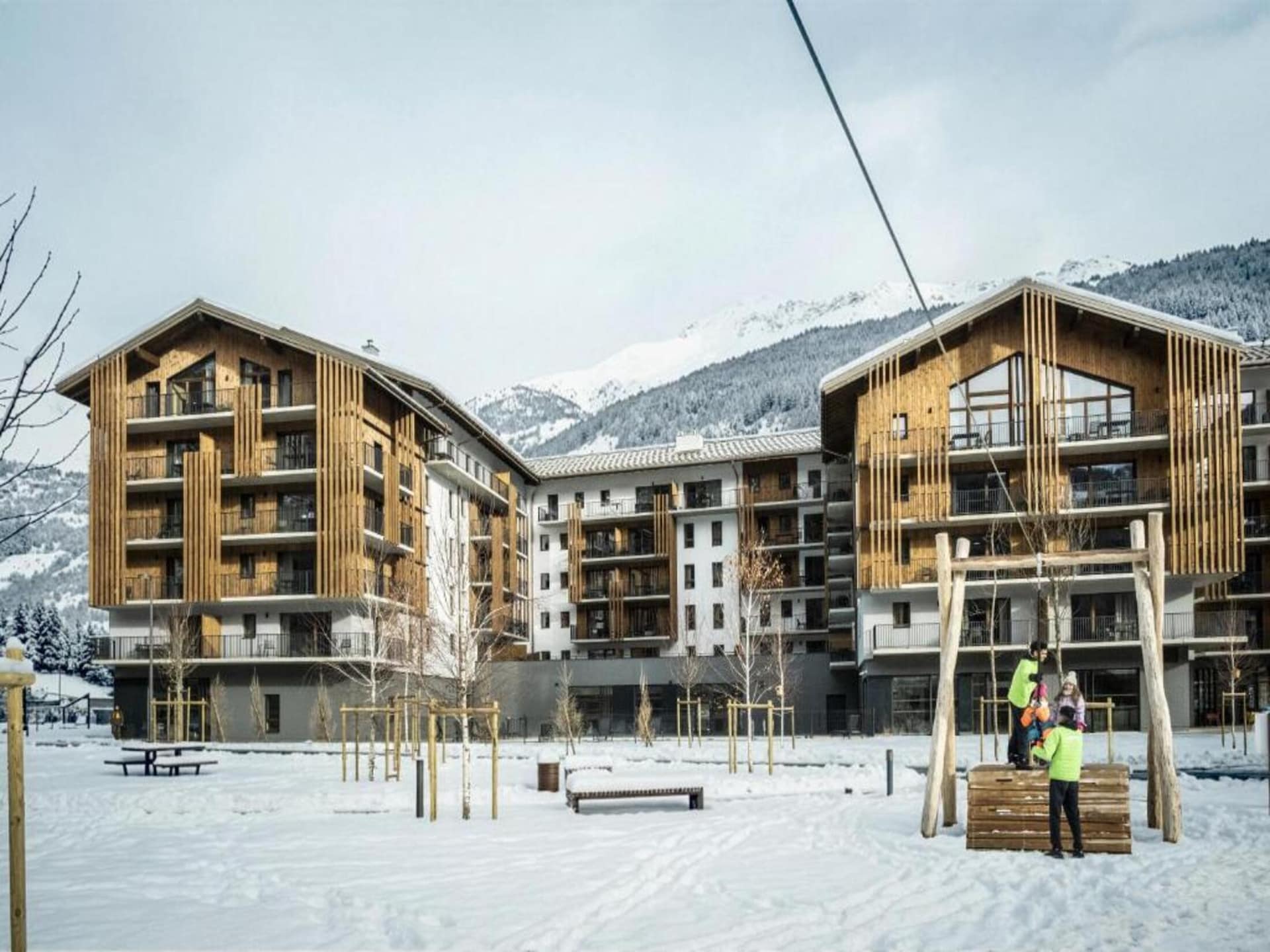 Ruim appartement voor 8 personen met zwembad in La Salle-les-Alpes - foto 7