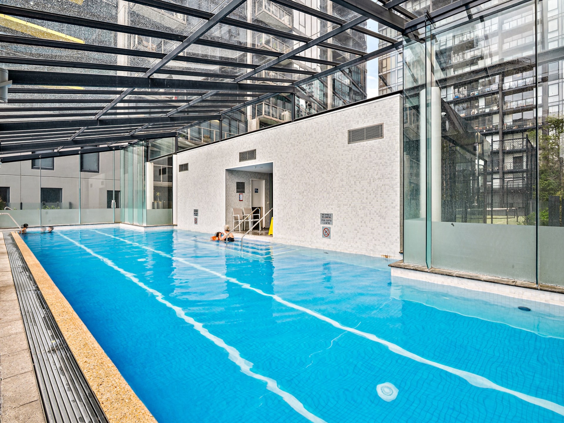Modern appartement in Southbank met zwembad en fitness - foto 16