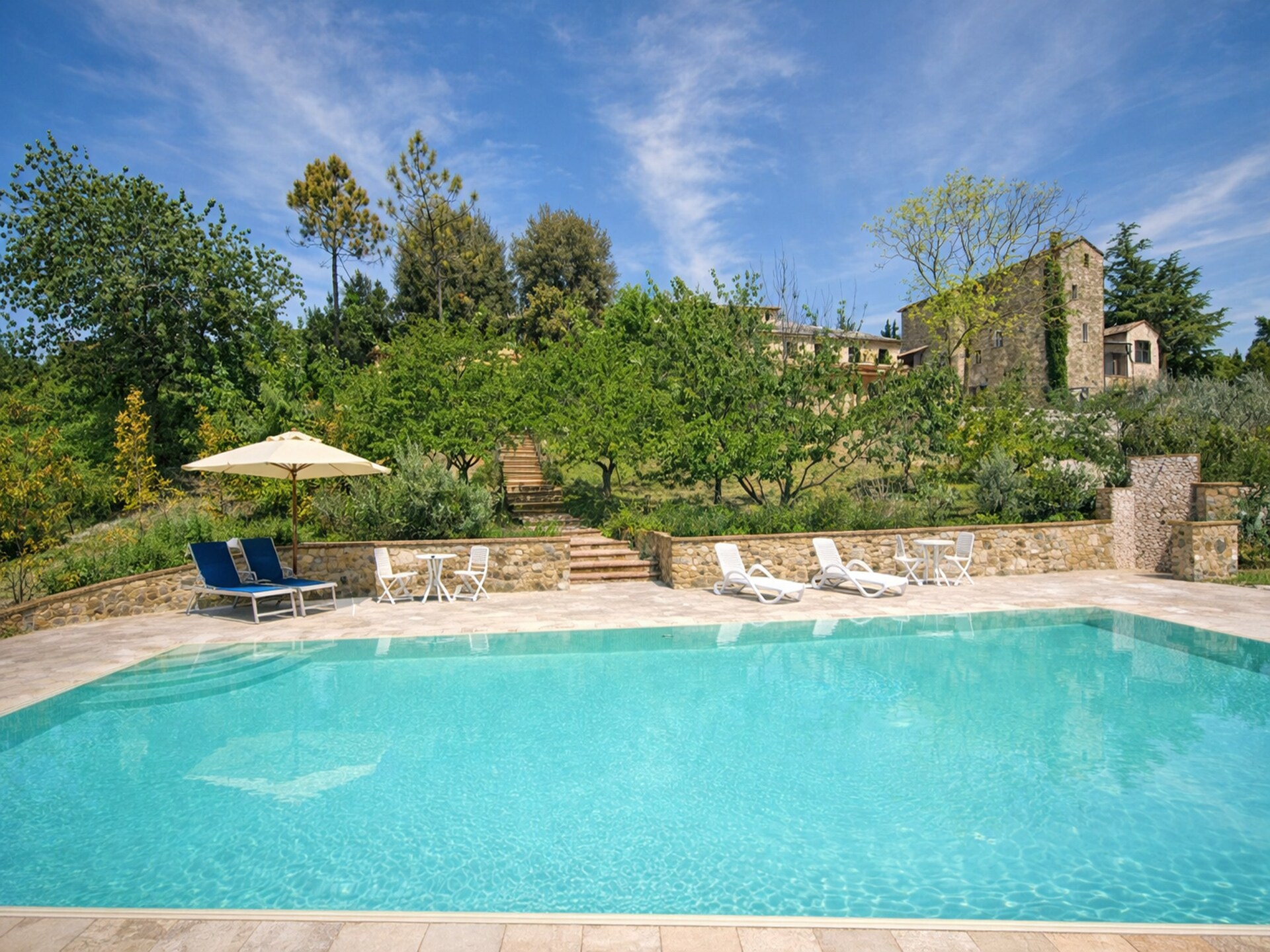 Knus appartement op Toscaanse villa met zwembad bij Volterra - foto 8