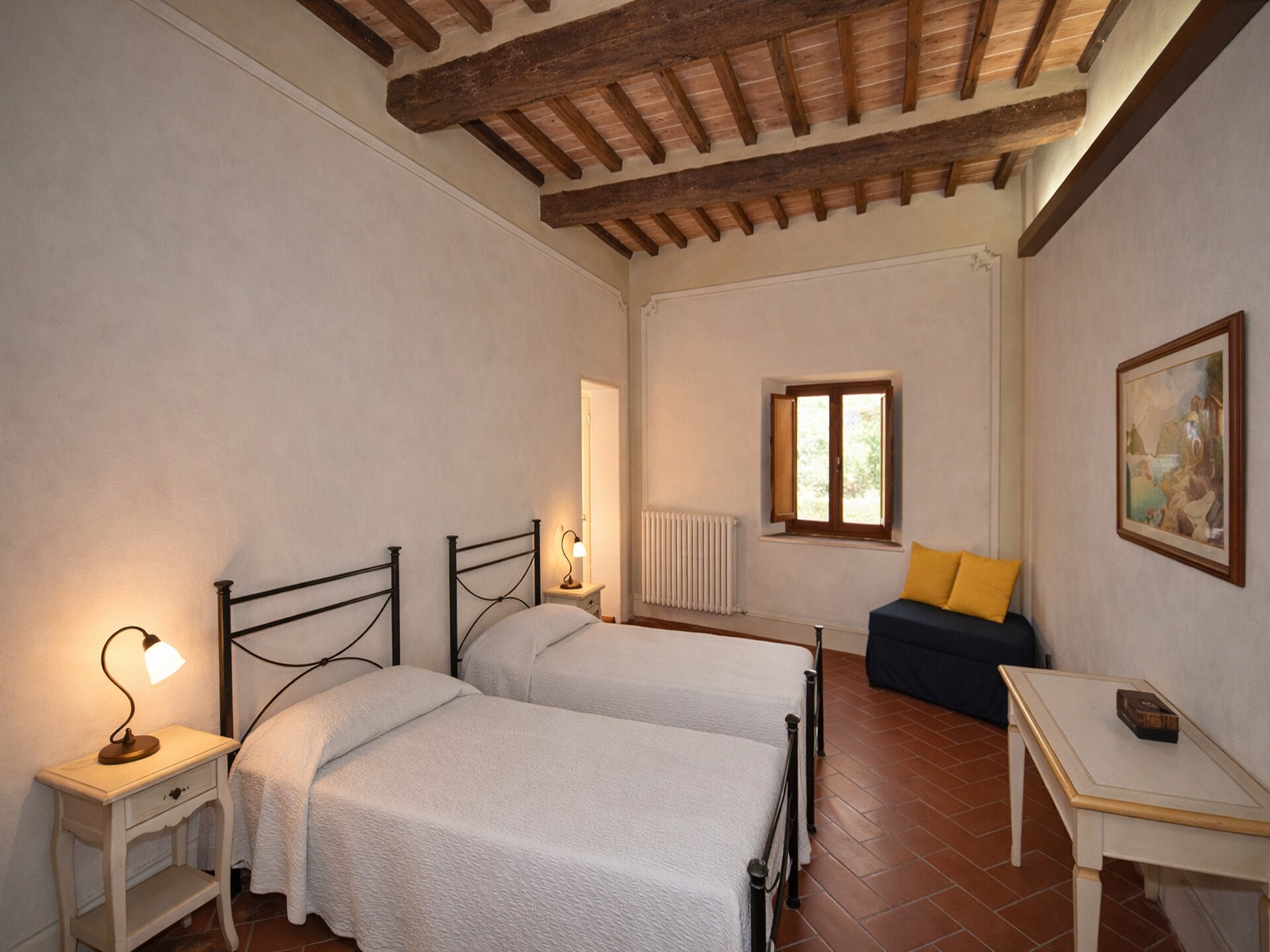 Ruim appartement in Toscaanse heuvels bij Volterra met zwembad en uitzicht - foto 9