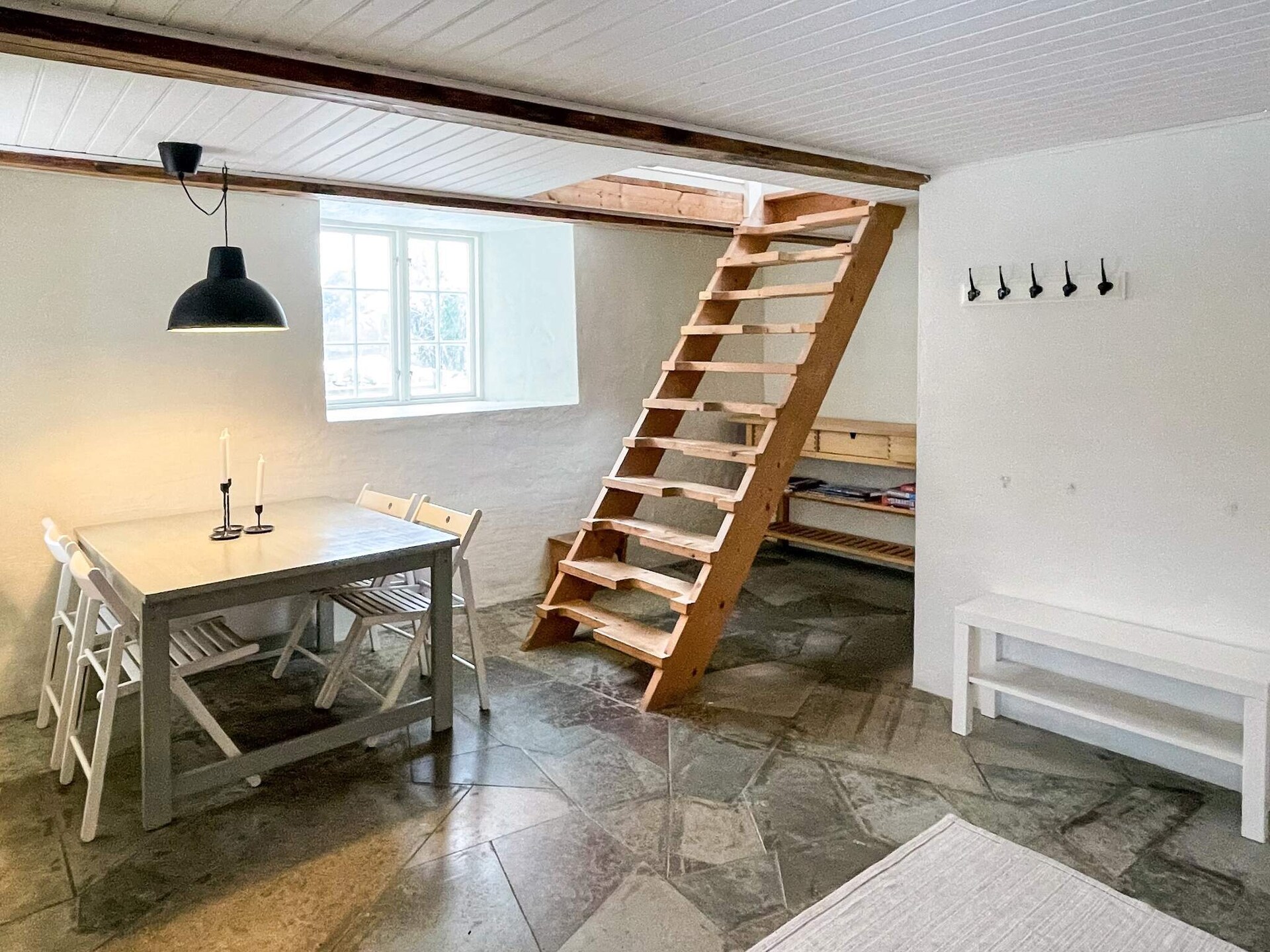 Authentiek vakantiehuis op Öland: slapen in een 19e-eeuwse stenen schuur met zwembad - foto 25