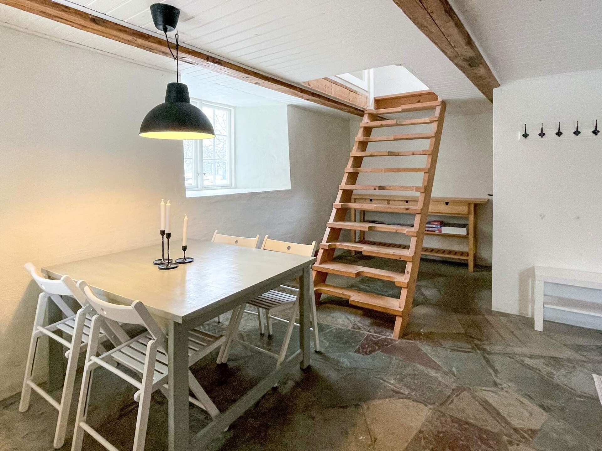 Authentiek vakantiehuis op Öland: slapen in een 19e-eeuwse stenen schuur met zwembad - foto 38