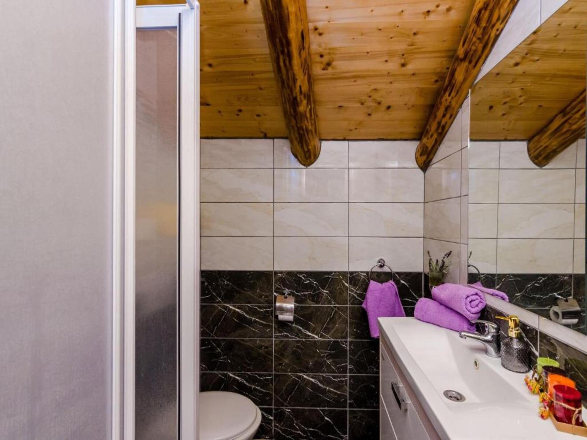 Villa Luciano in Gruda: privézwembad en weids uitzicht op bergen en rivier - foto 19