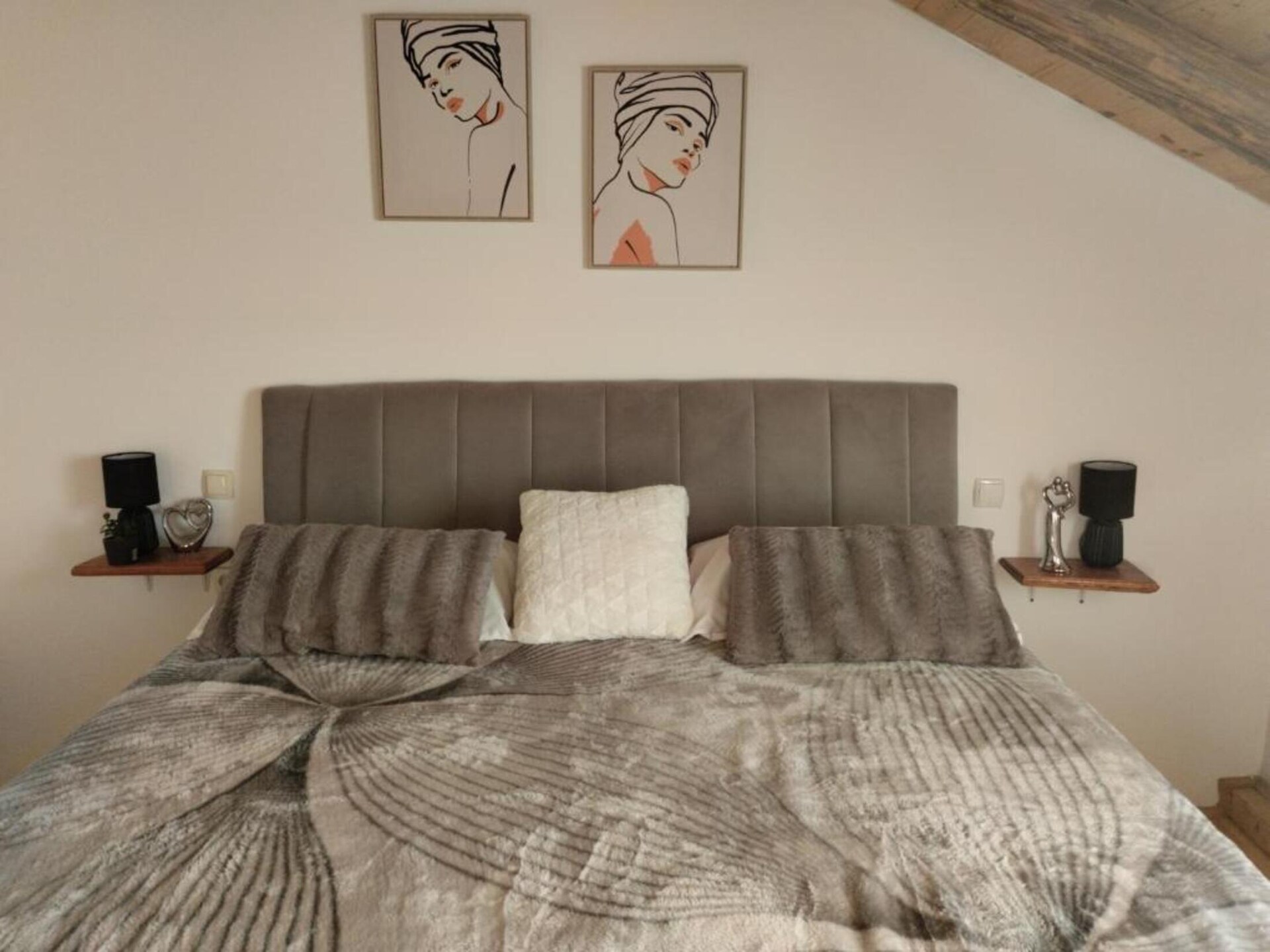 Villa Luciano in Gruda: privézwembad en weids uitzicht op bergen en rivier - foto 16
