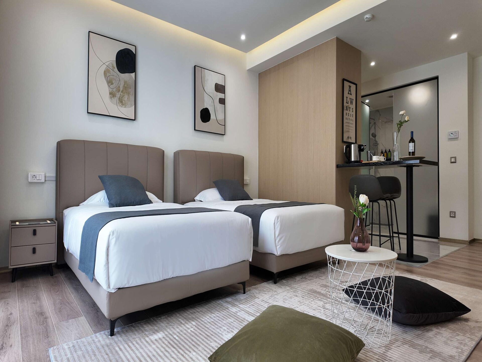 Stijlvol gerenoveerd appartement met balkon in het bruisende Piraeus - foto 8
