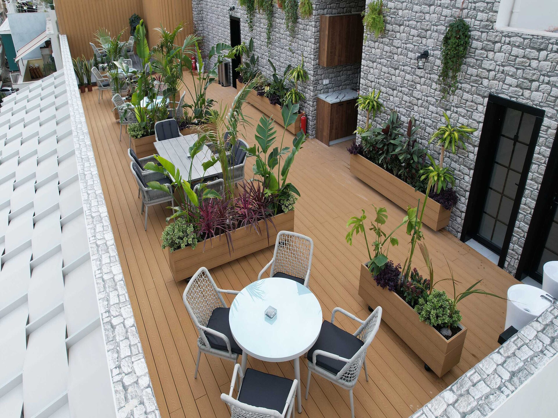 Stijlvol gerenoveerd appartement met balkon in het bruisende Piraeus - foto 18