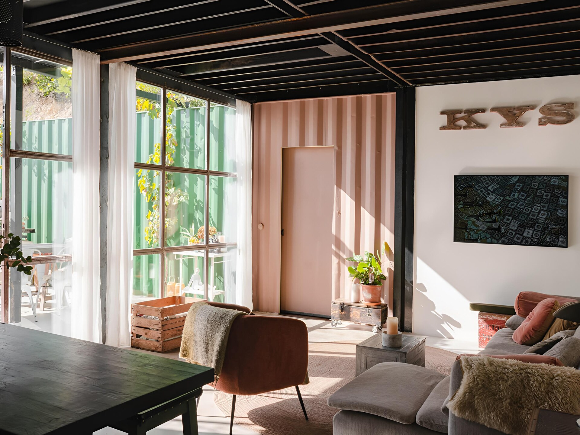 Unieke design containerwoning met zwembad en zeezicht bij Sitges - foto 9