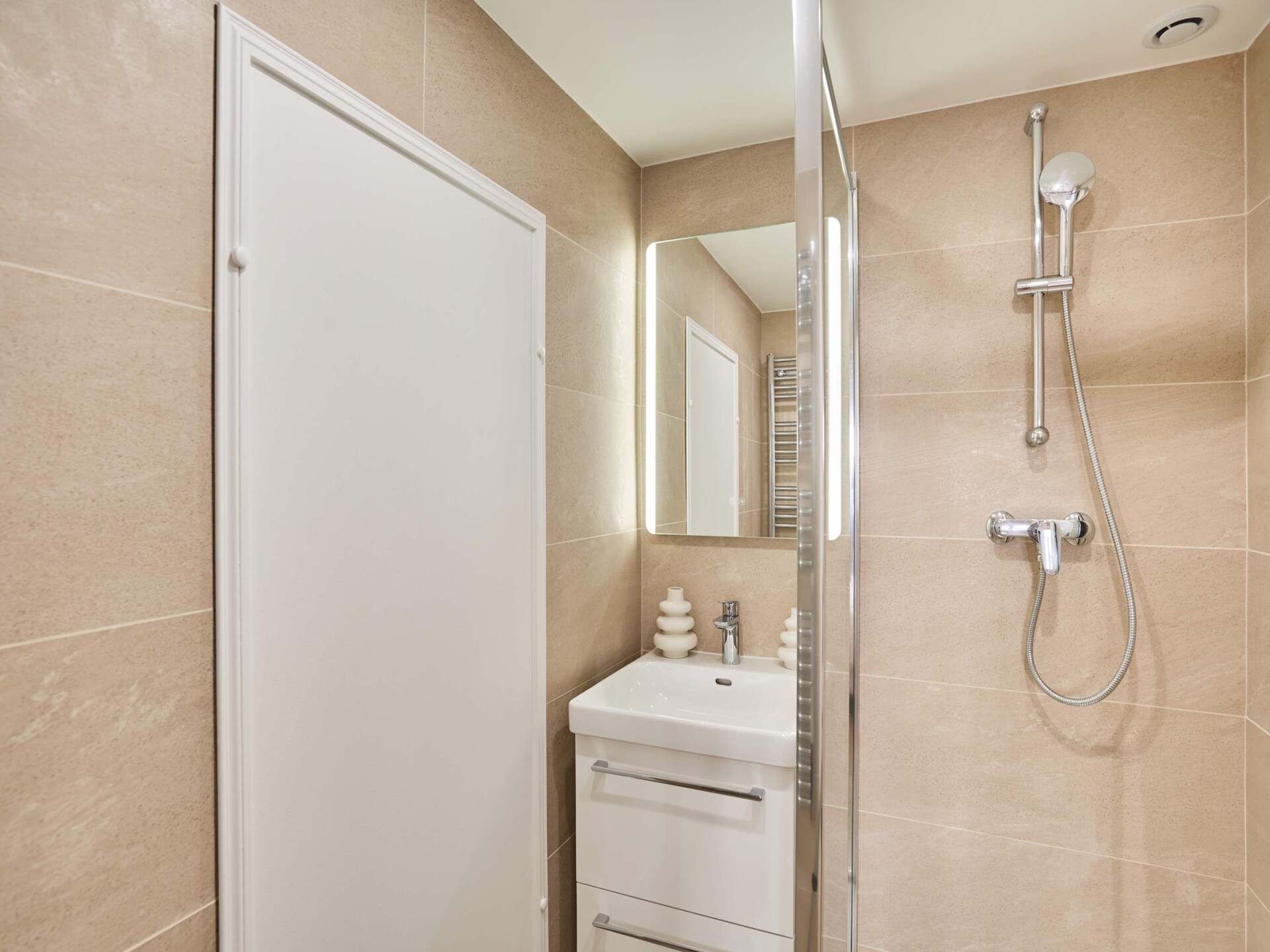Elegant appartement in hartje 1e arrondissement Parijs, 2 min van het Louvre - foto 3