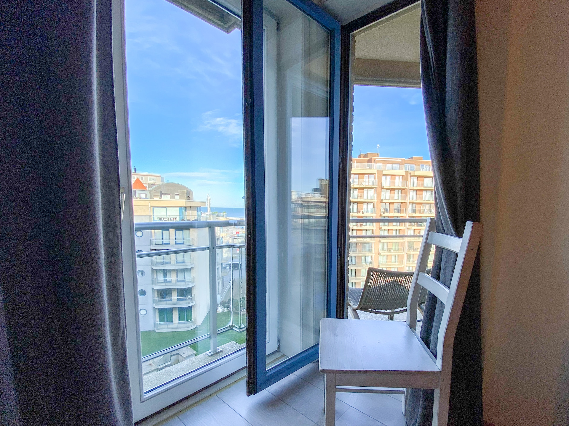 Licht appartement Greenpark III in Nieuwpoort met uitzicht op de haven - foto 22