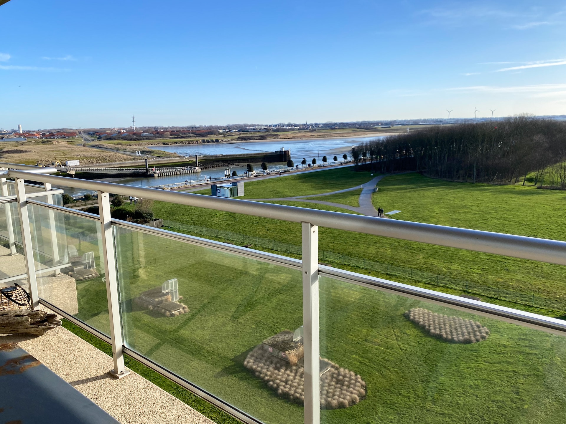 Licht appartement Greenpark III in Nieuwpoort met uitzicht op de haven - foto 21