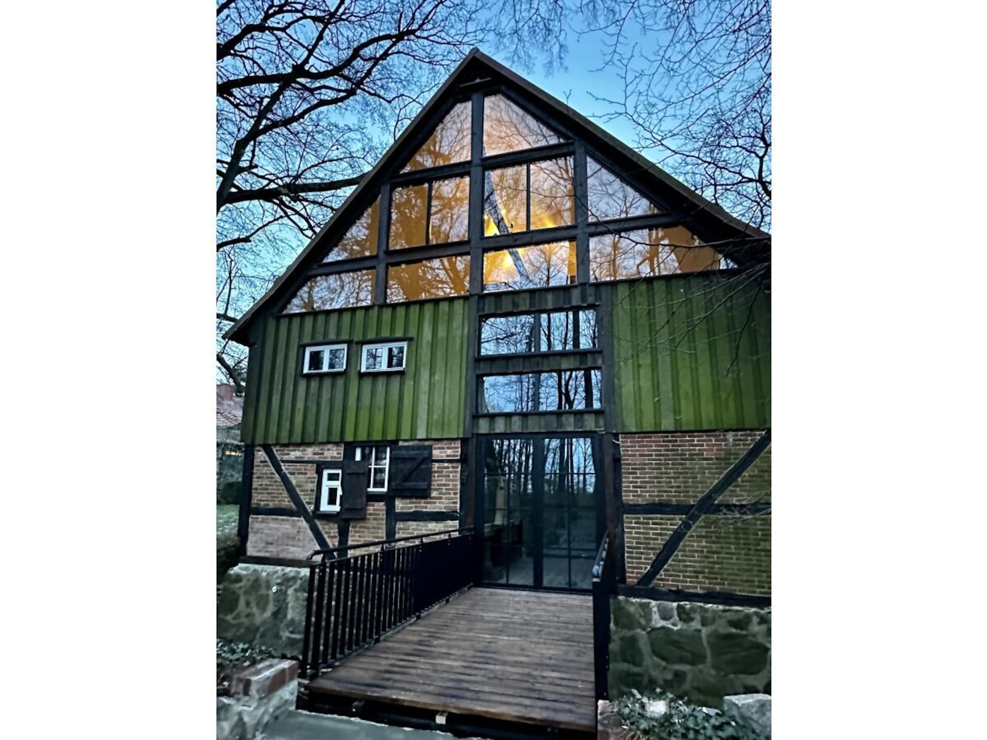 Groots landhuis aan kabbelende beek in Triglitz voor 13 personen - foto 5