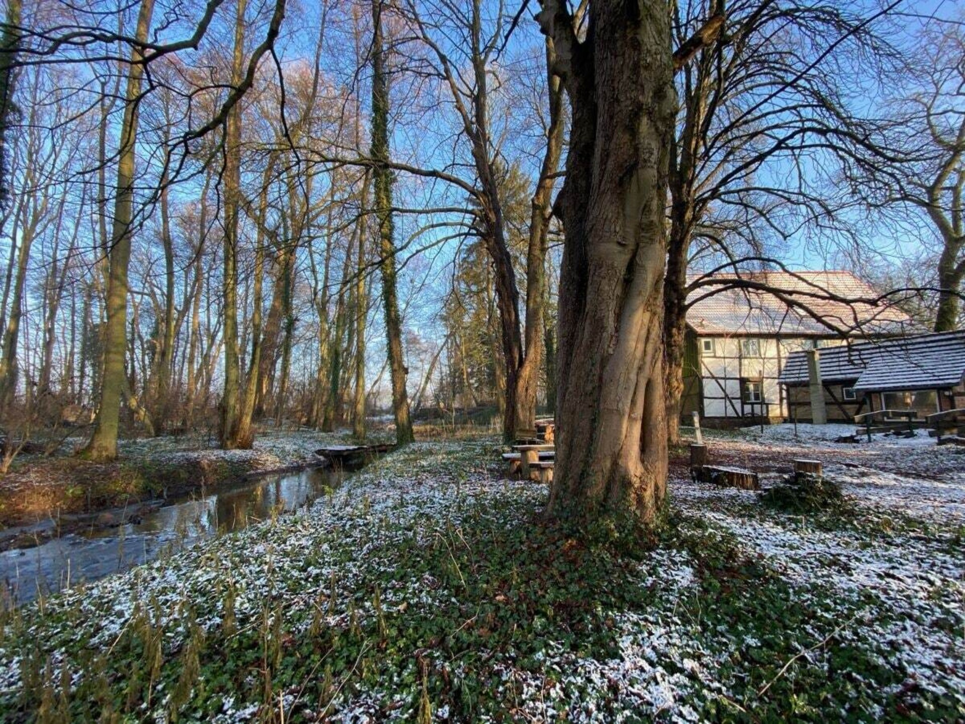 Groots landhuis aan kabbelende beek in Triglitz voor 13 personen - foto 7