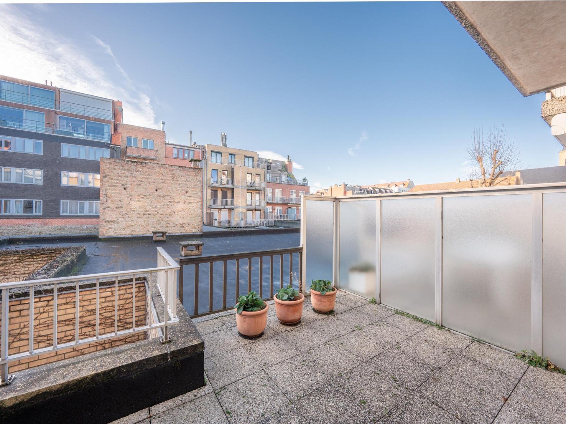 Licht appartement met 2 slaapkamers en panoramisch zeezicht in Oostende - foto 39