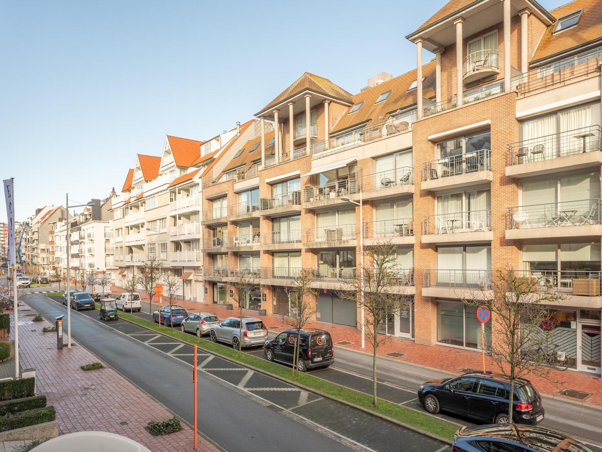 Licht appartement met 2 slaapkamers en panoramisch zeezicht in Oostende - foto 25
