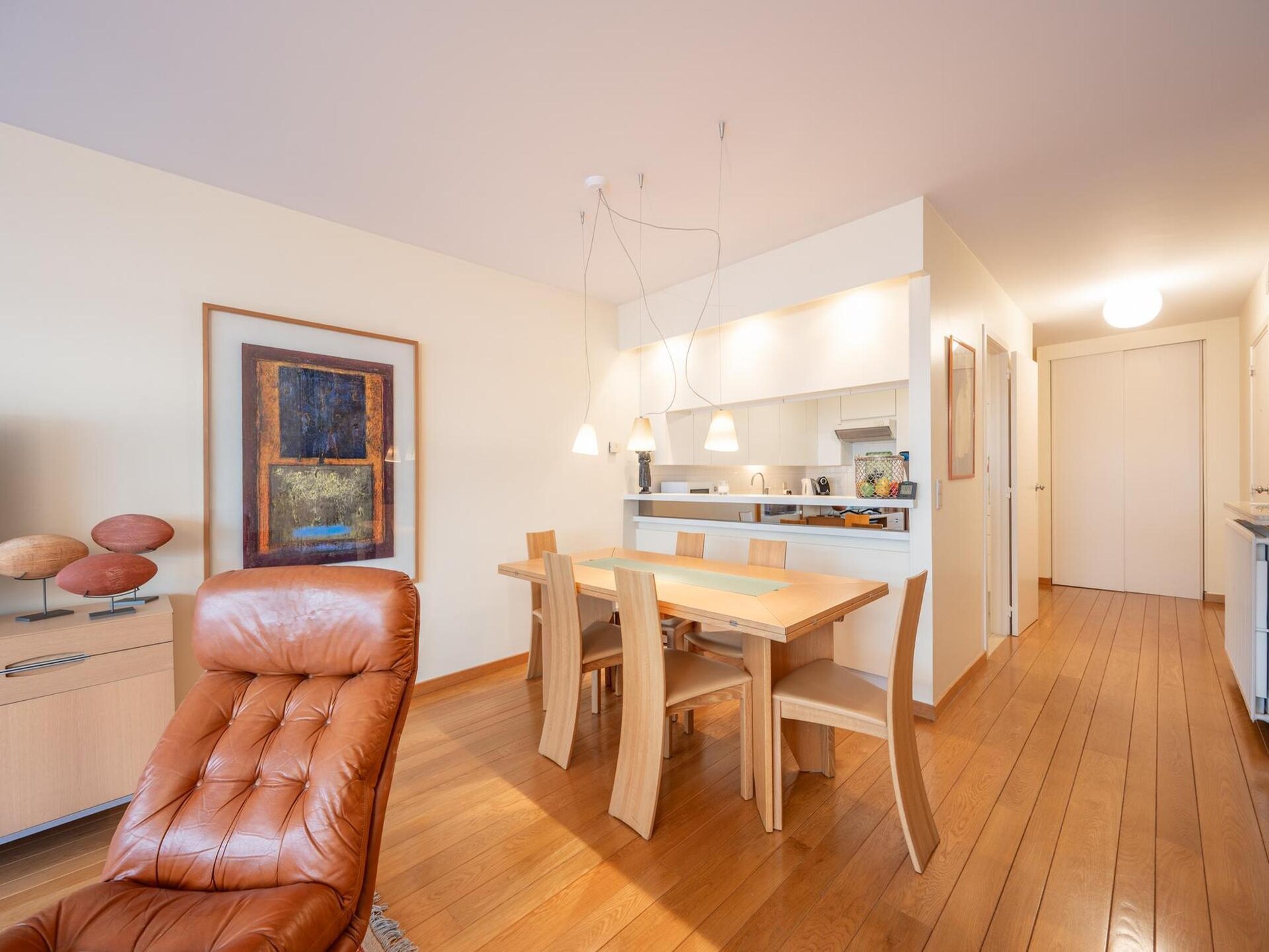 Licht appartement met 2 slaapkamers en panoramisch zeezicht in Oostende - foto 29