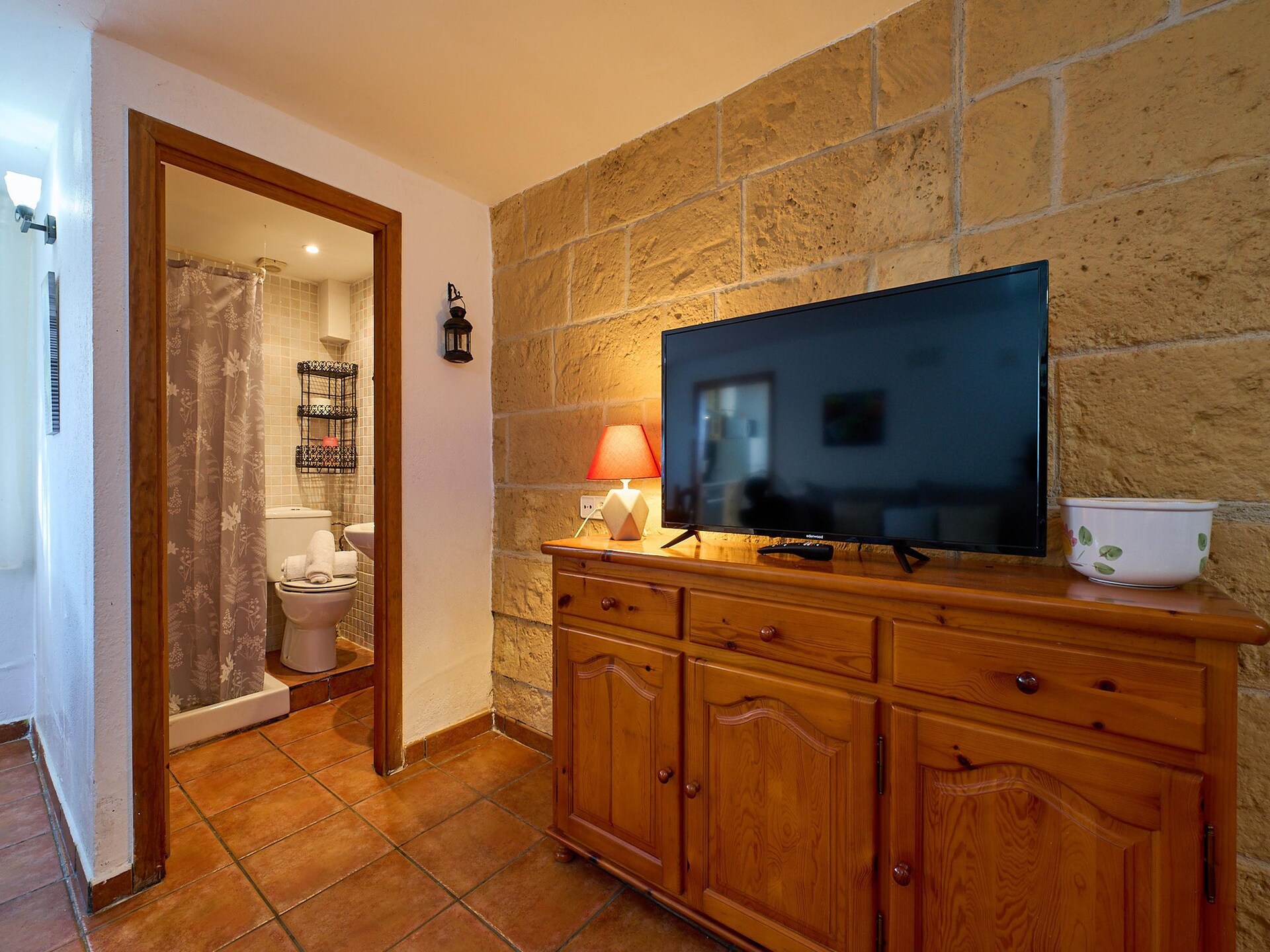 Ruime gezinsvilla met privézwembad en appartement nabij Lloret de Mar - foto 39