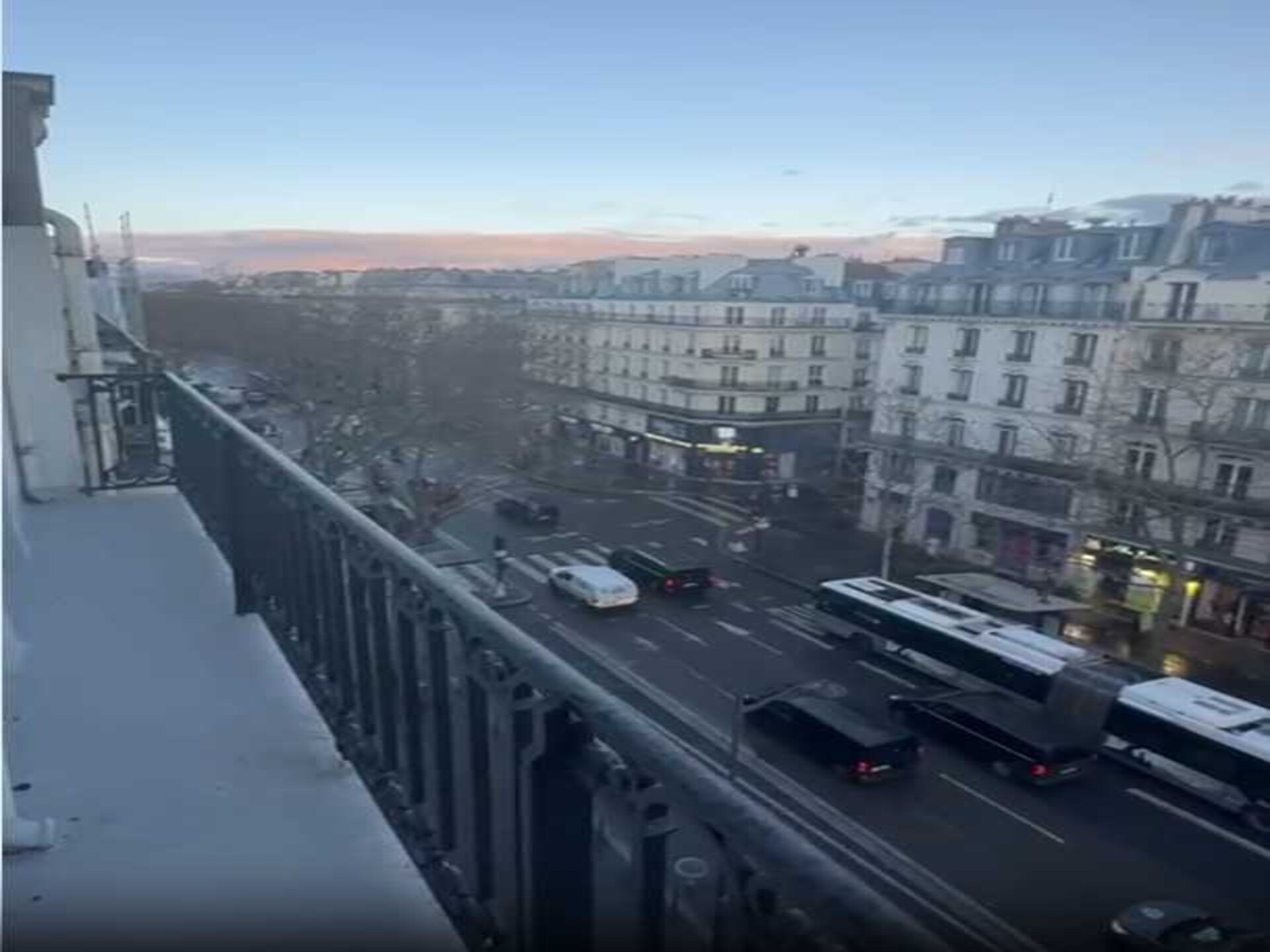 Stijlvol Haussmann-appartement in het 2e arrondissement, vlakbij Le Marais en het Louvre - foto 2