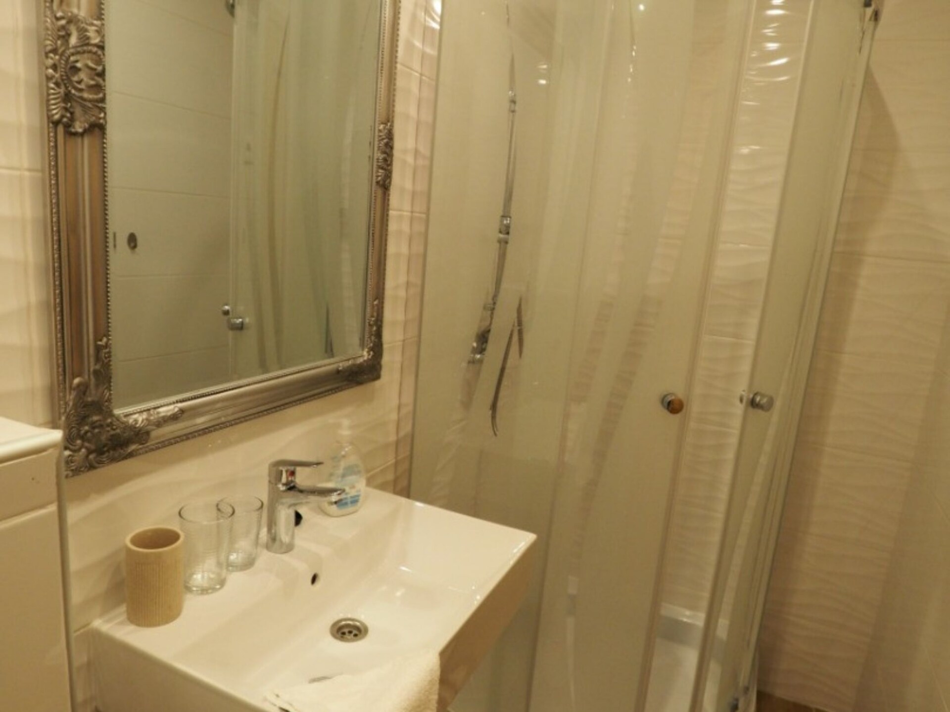 Apartments & Rooms Latin - Superior Double Room - foto 9