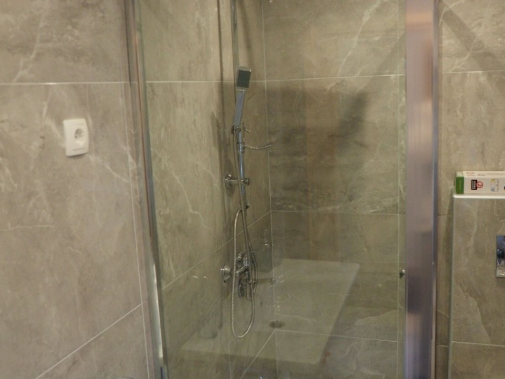 Apartments & Rooms Latin - Quadruple Room - foto 13