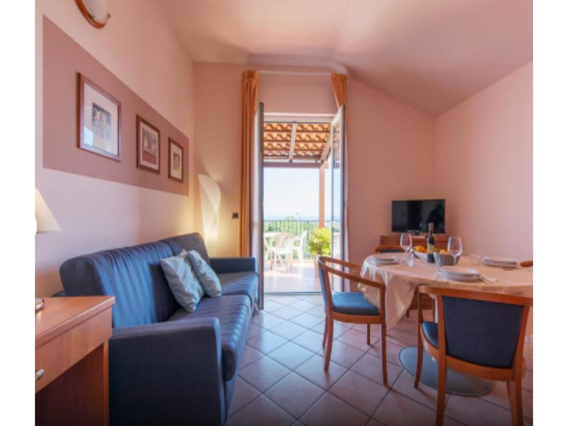 Knus appartement voor 4 met balkon, zwembad en Ligurische zon in Loano - foto 9