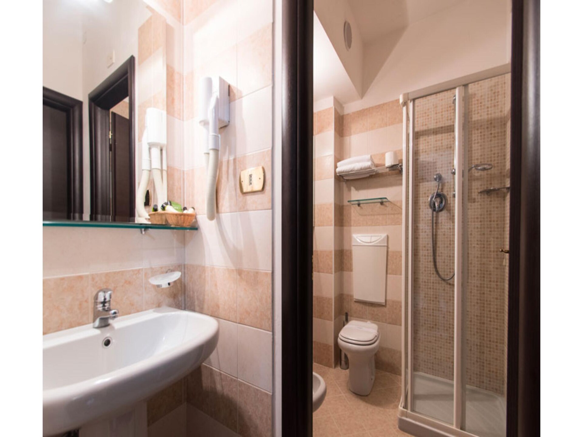 Knus appartement voor 4 met balkon, zwembad en Ligurische zon in Loano - foto 17