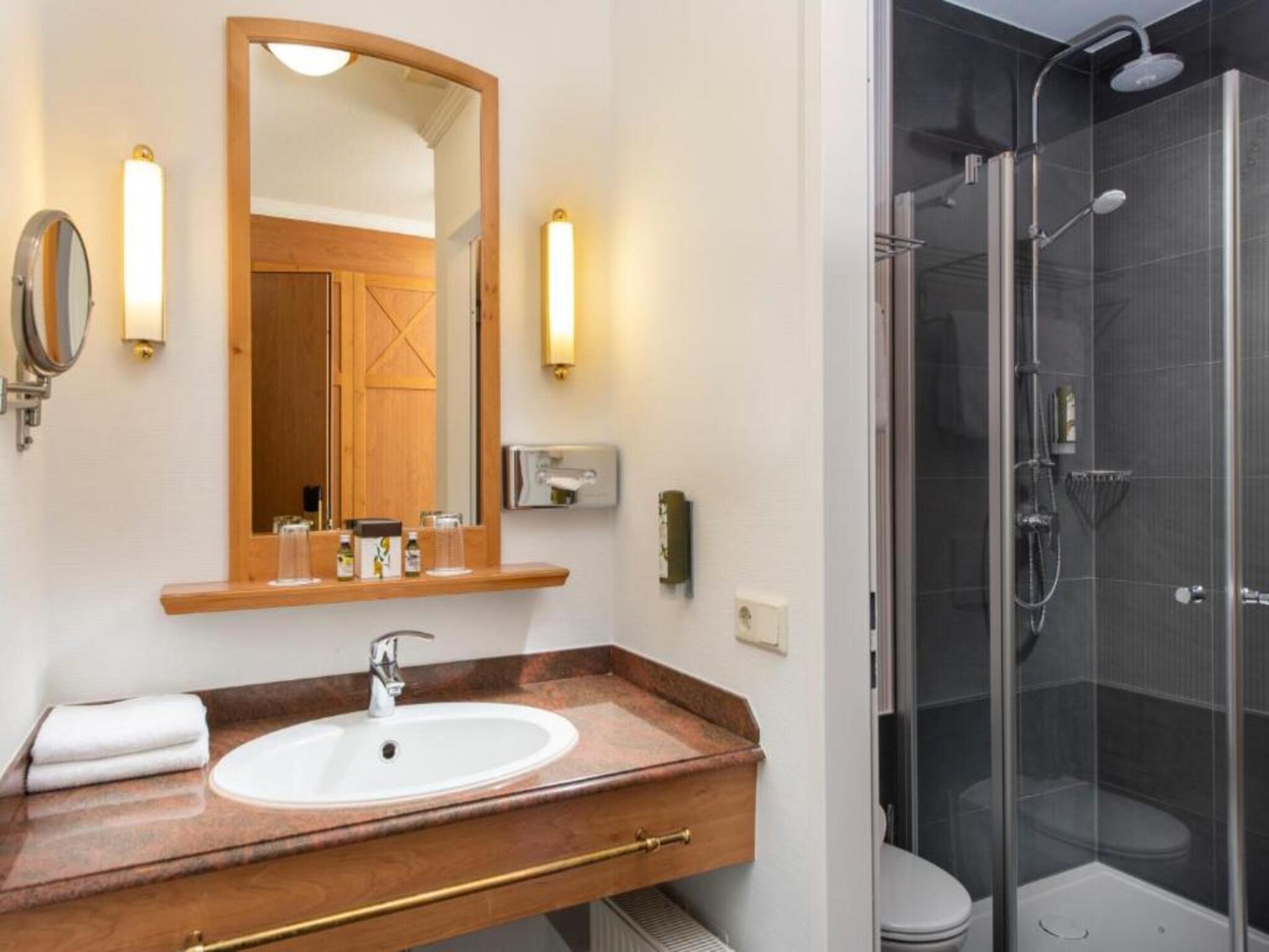 Sfeervol appartement met balkon in Sagard op Rügen - foto 9