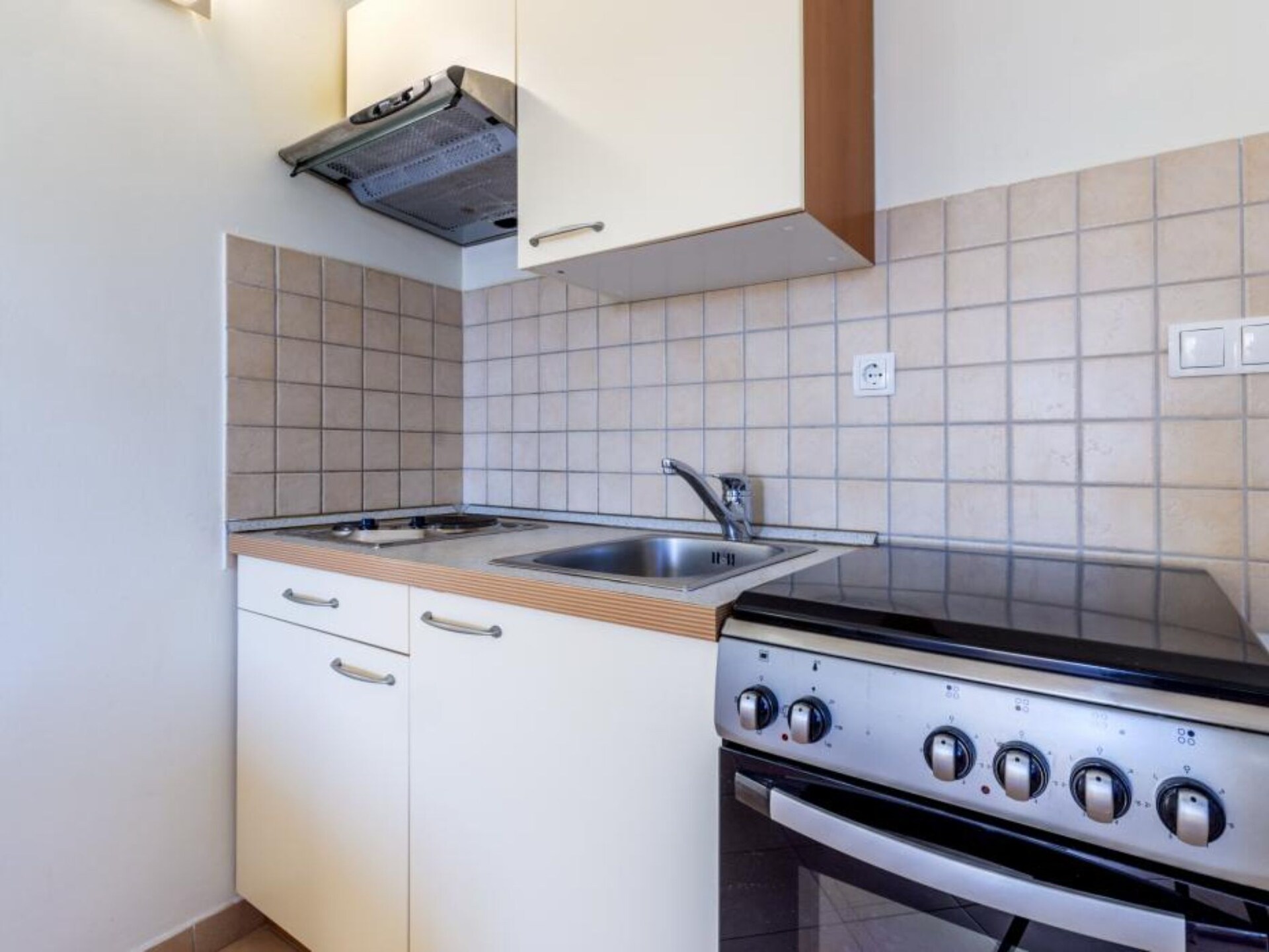 Apartments Radevenjić - Premium Two Bedroom Apartment with Sea View and Terrace - foto 4