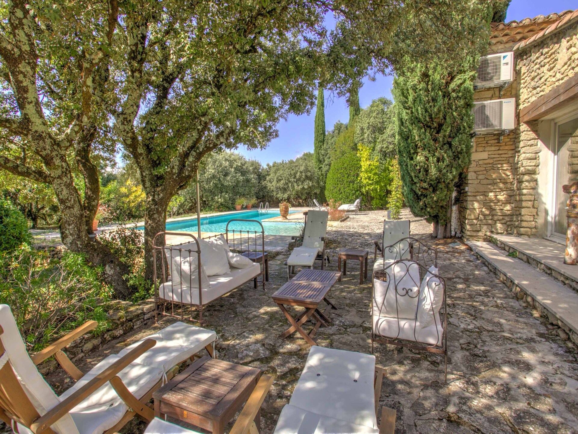Authentieke stenen villa met privézwembad nabij Gordes - foto 22