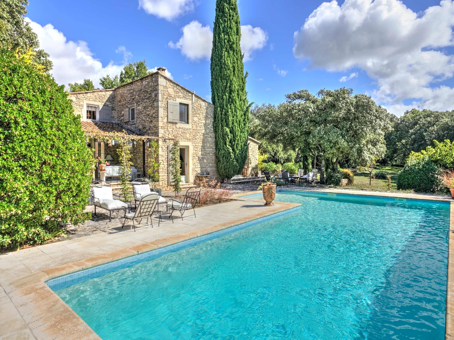 Authentieke stenen villa met privézwembad nabij Gordes - foto 1