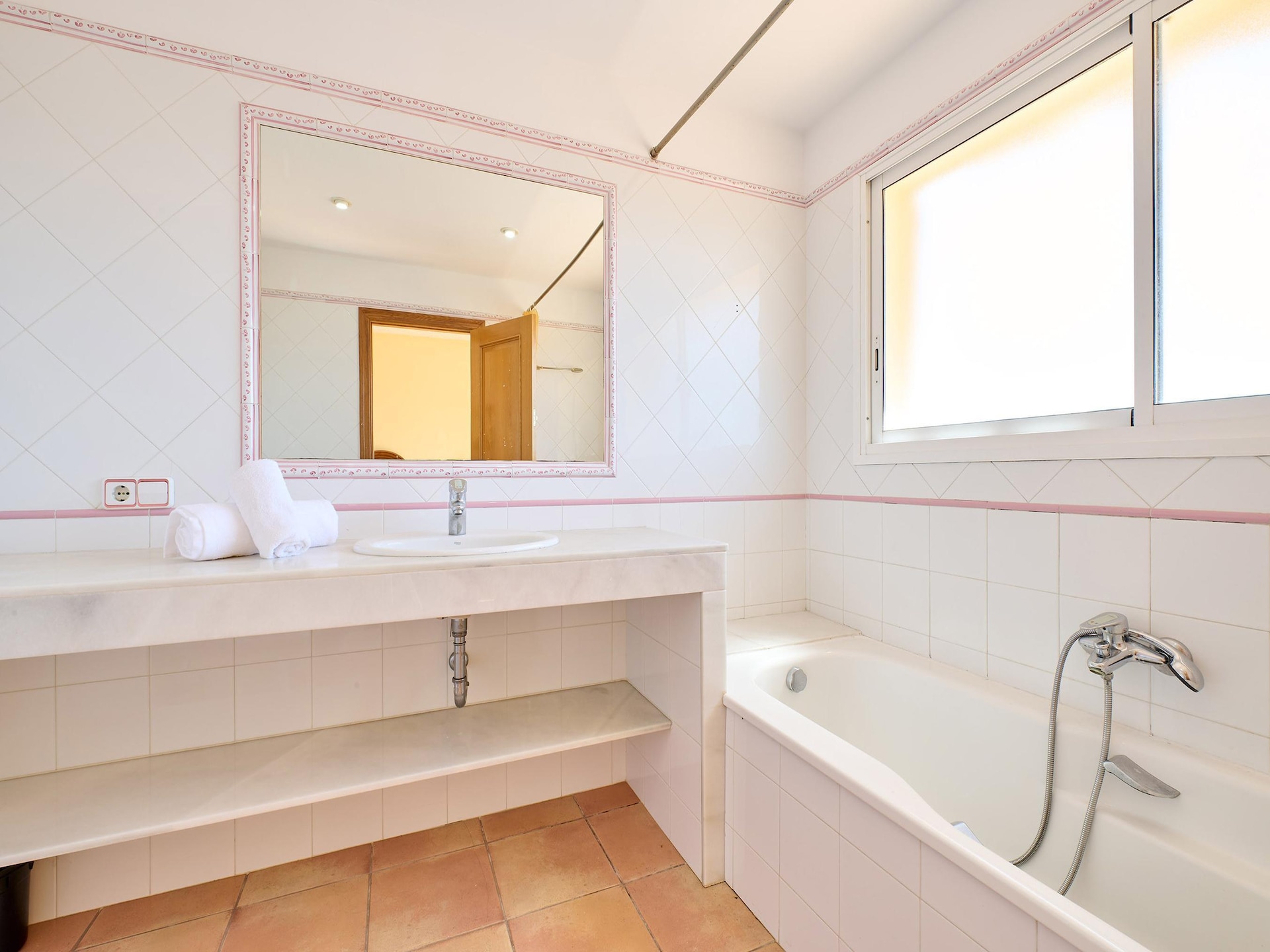 Privézwembad en ruimte in Villa Francina in Blanes - foto 27