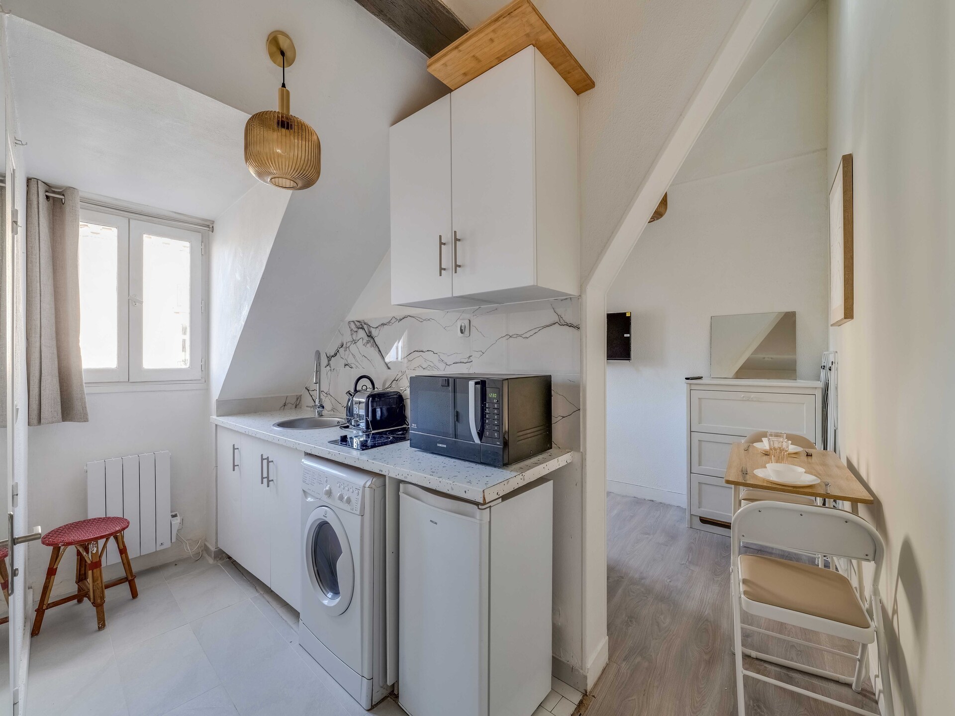 Compact liefdesnestje in de bruisende Marais, Parijs – 16m² voor 2 personen - foto 33